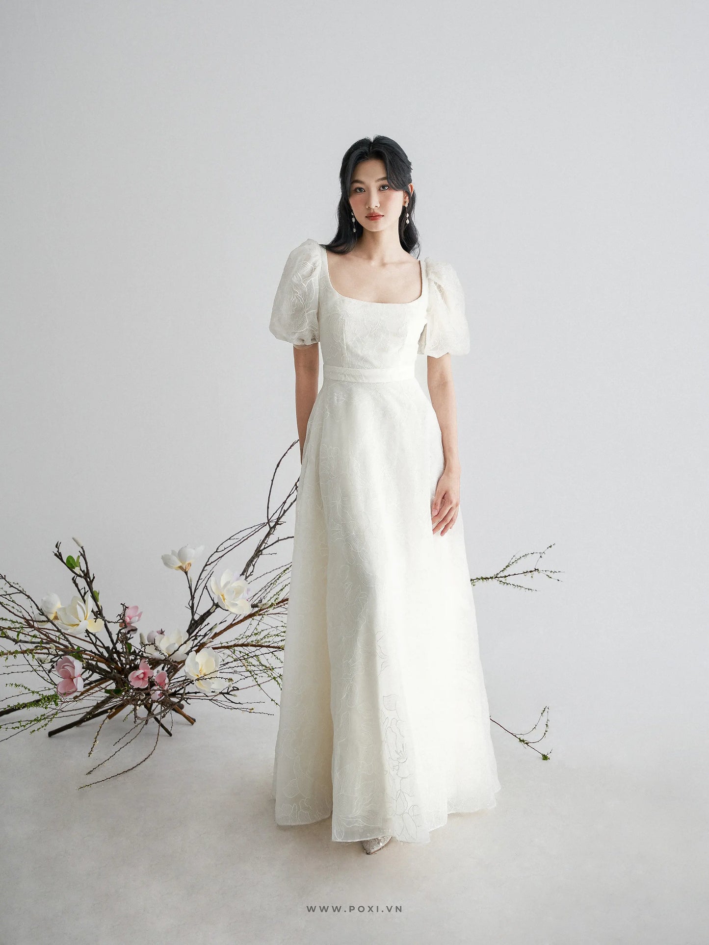 Đầm cổ U  tay phồng và dáng váy xòe - D1804 Regular