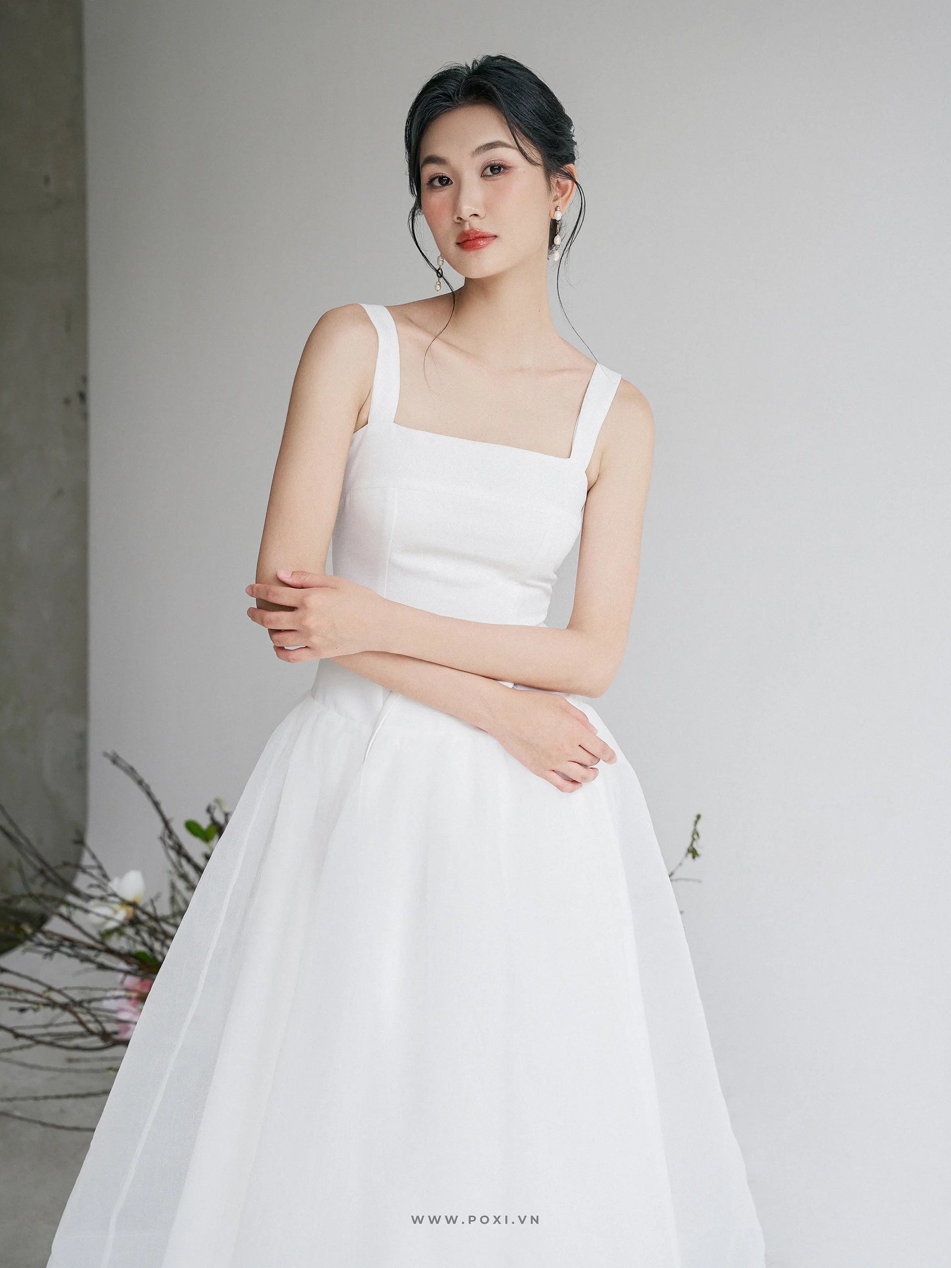 Đầm cổ vuông không tay phối váy xốp xòe - D1888B Regular