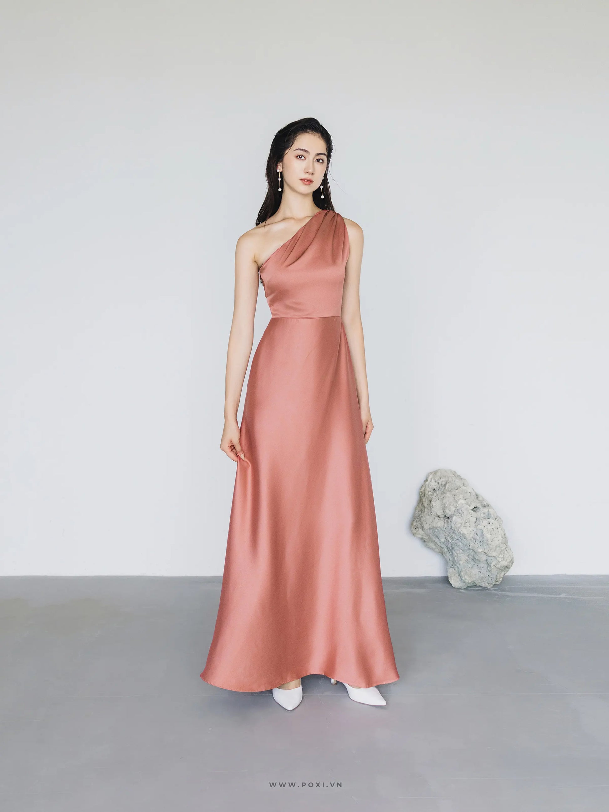 Đầm chéo vai nhún nhẹ đầu vai, dáng váy Aline xòe - D1567 Regular