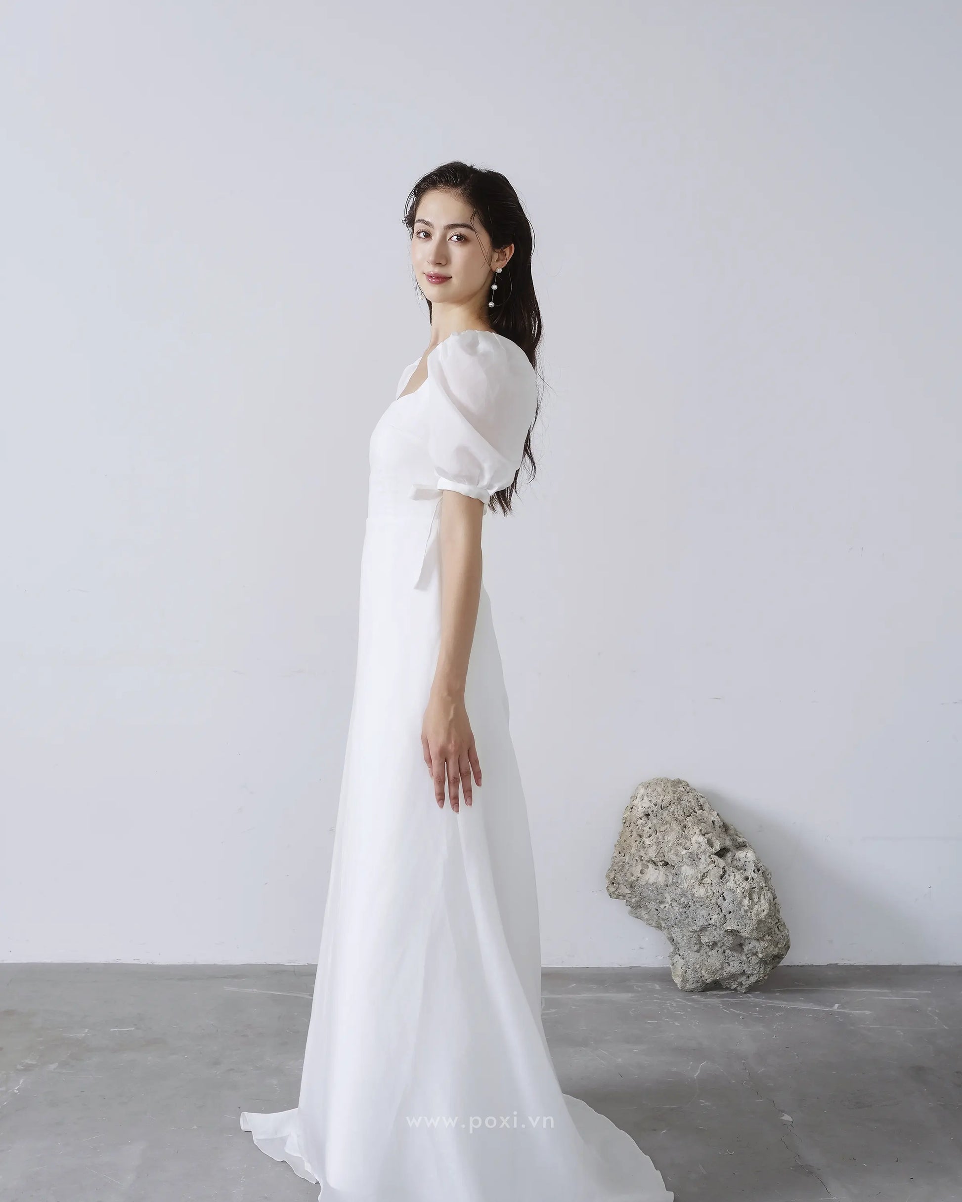 Đầm cổ vuông tay voan thắt nơ, dáng váy A line xòe nhẹ - D1923 Regular