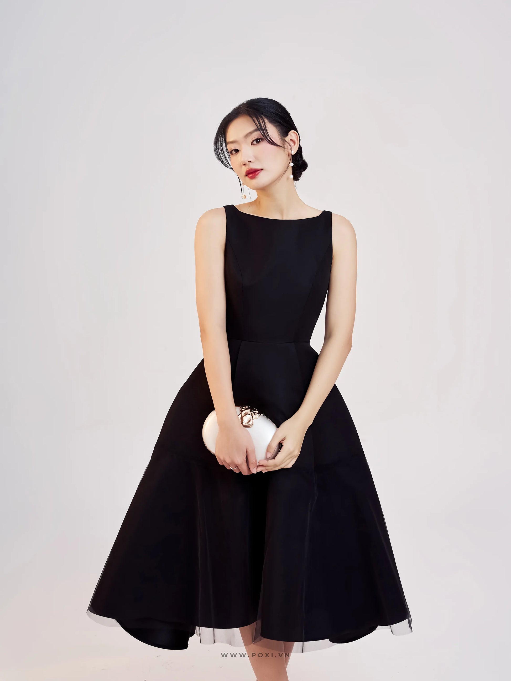 Đầm cổ thuyền không tay, váy xếp ly xòe phối lưới - D1949 Regular