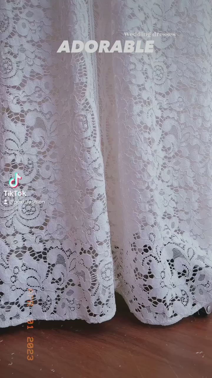 Đầm ren cổ vuông tay dài, váy A xòe nhẹ - D1691 Regular