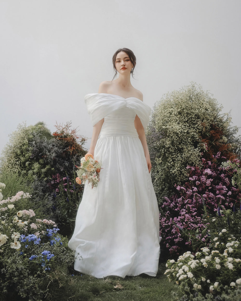 Simple lovely satin silk wedding dresses collection