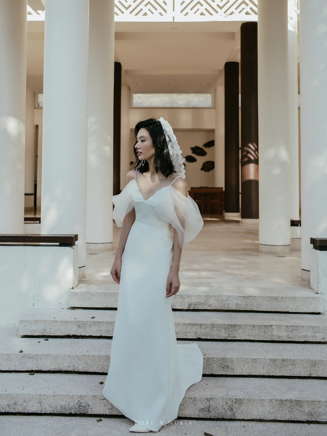 Collection of simple and luxurious silk satin wedding dresses
