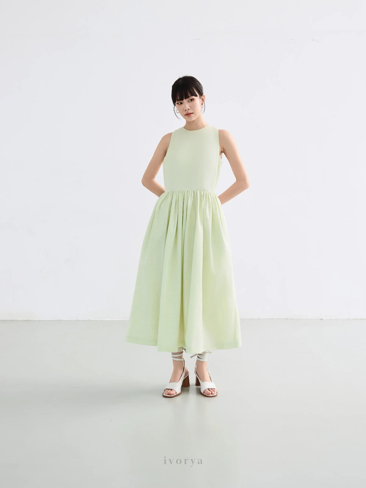 Đầm nữ form rộng màu xanh cốm - YD9835