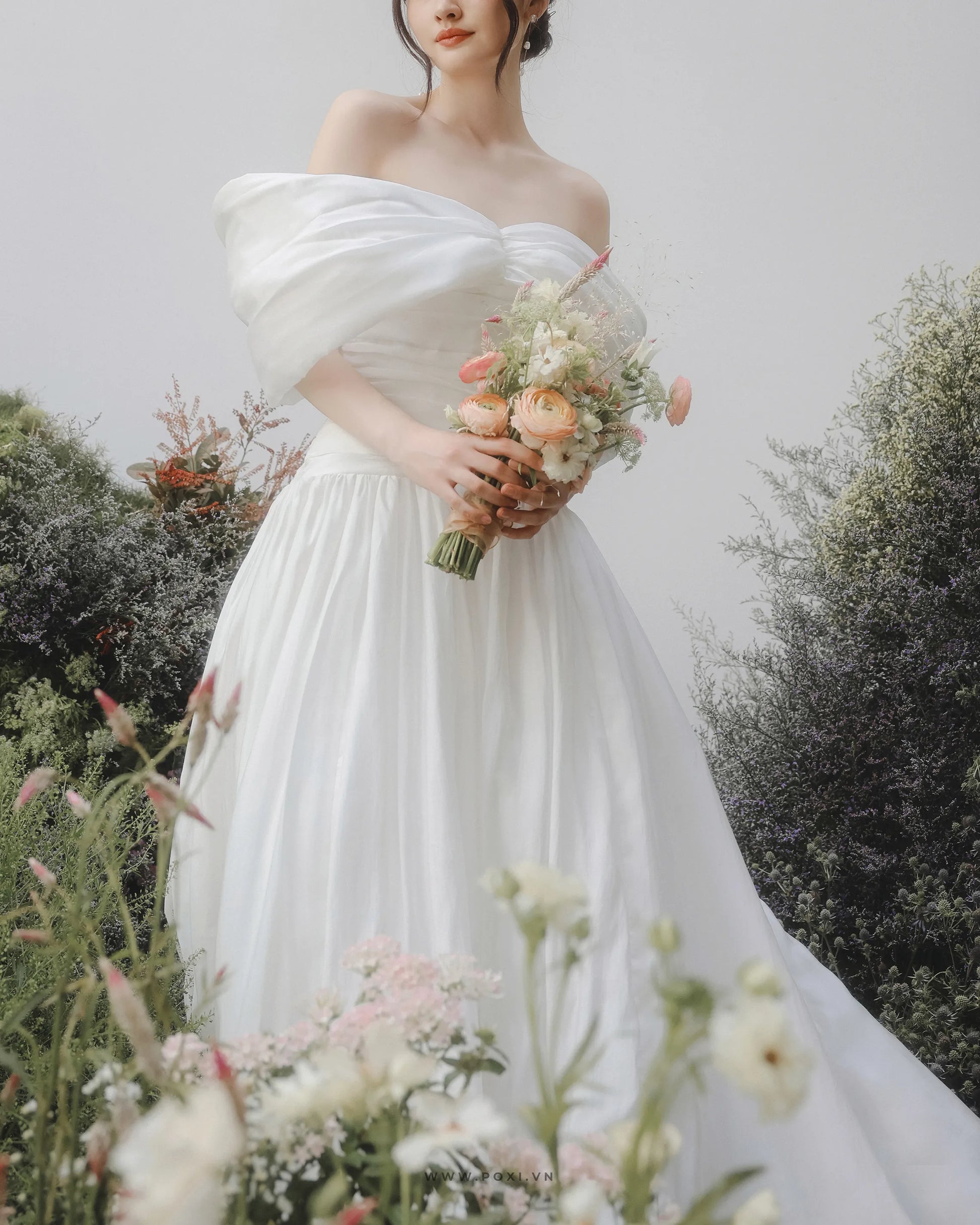 Modern and impressive with an Off-the-shoulder white wedding dress - D1736B - POXI