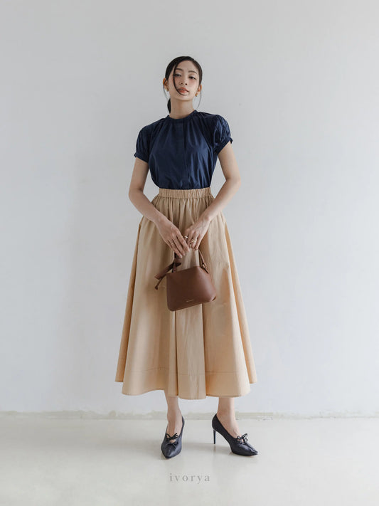 Áo sơ mi màu xanh cổ tròn và tay ngắn - SH9901