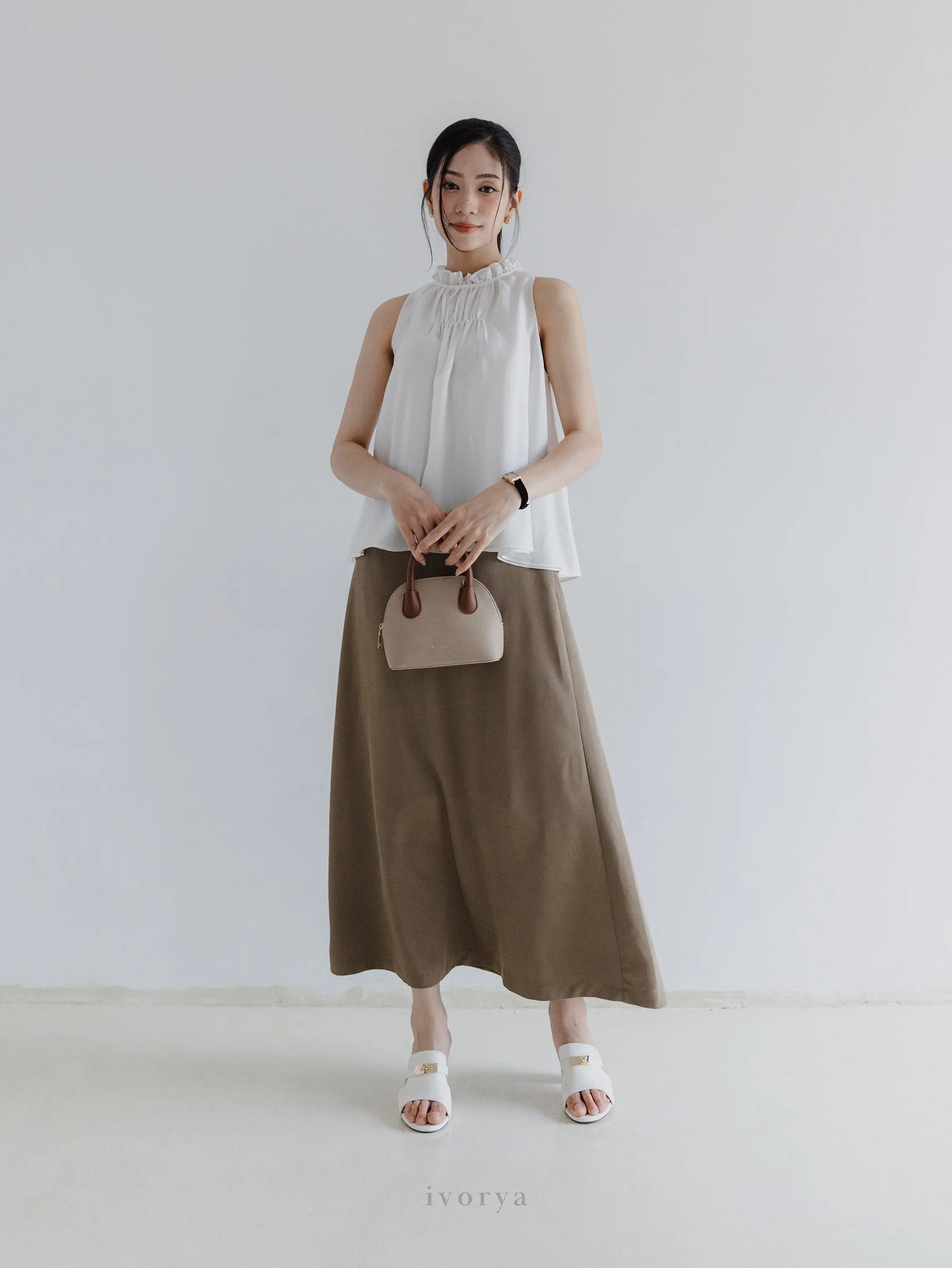 Áo kiểu nữ màu trắng không tay, cổ bèo nhún 2 tầng - SH9881