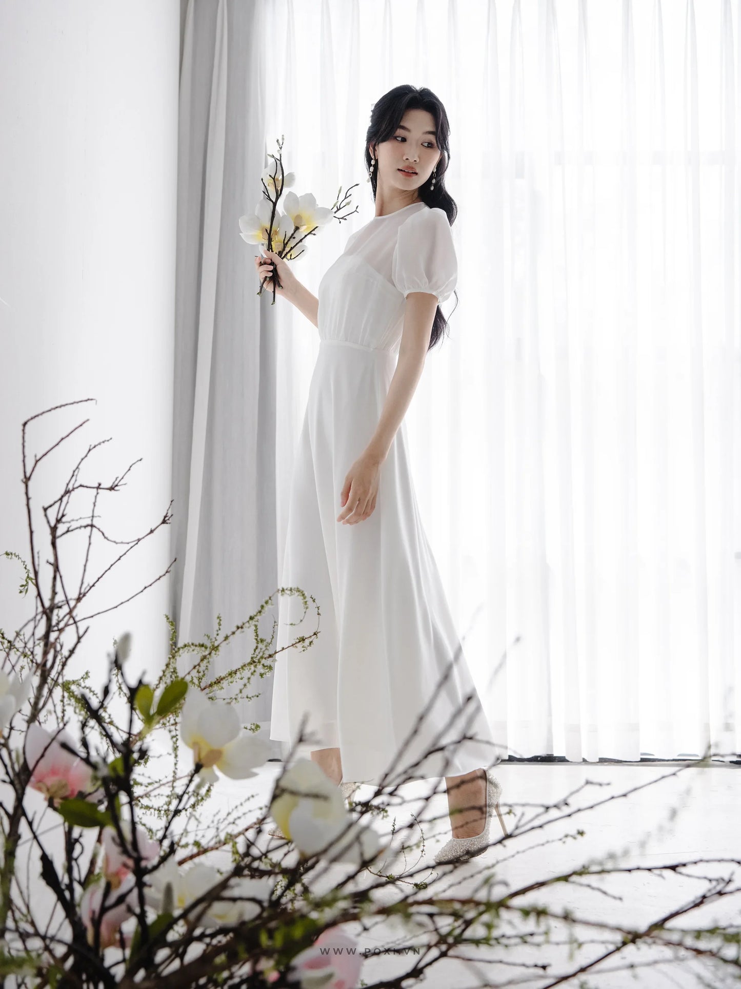 Đầm cổ tròn thân trong cúp ngực, váy Aline xòe nhẹ - D1962 Regular