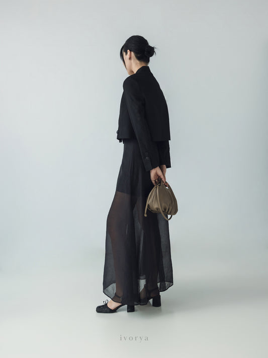 Áo blazer crop-top màu đen tay dài - YB9962
