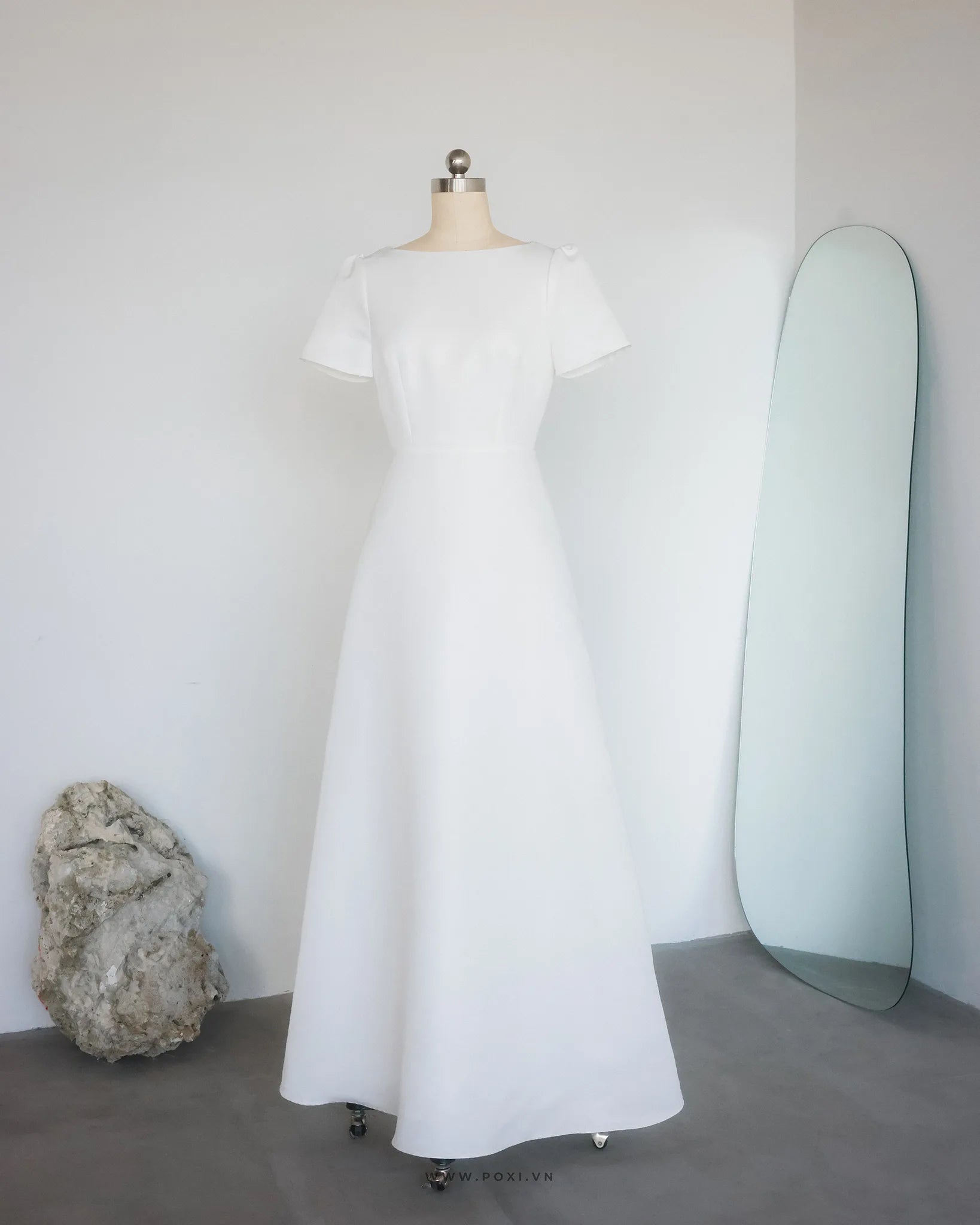 Simple wedding dress with boat neck and short sleeves - D1416D - POXI