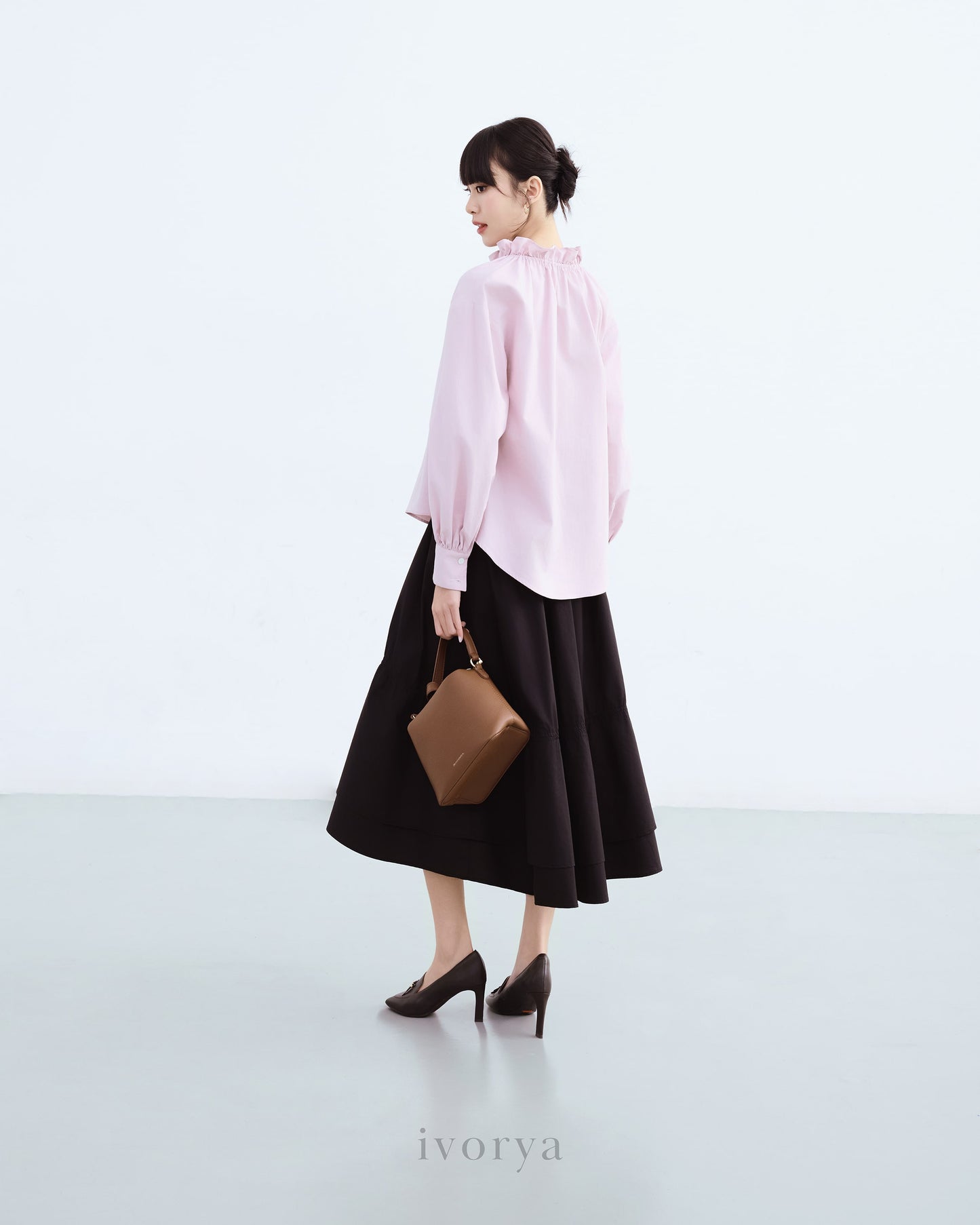 Chân váy midi xếp nhún màu đen - SK9920B