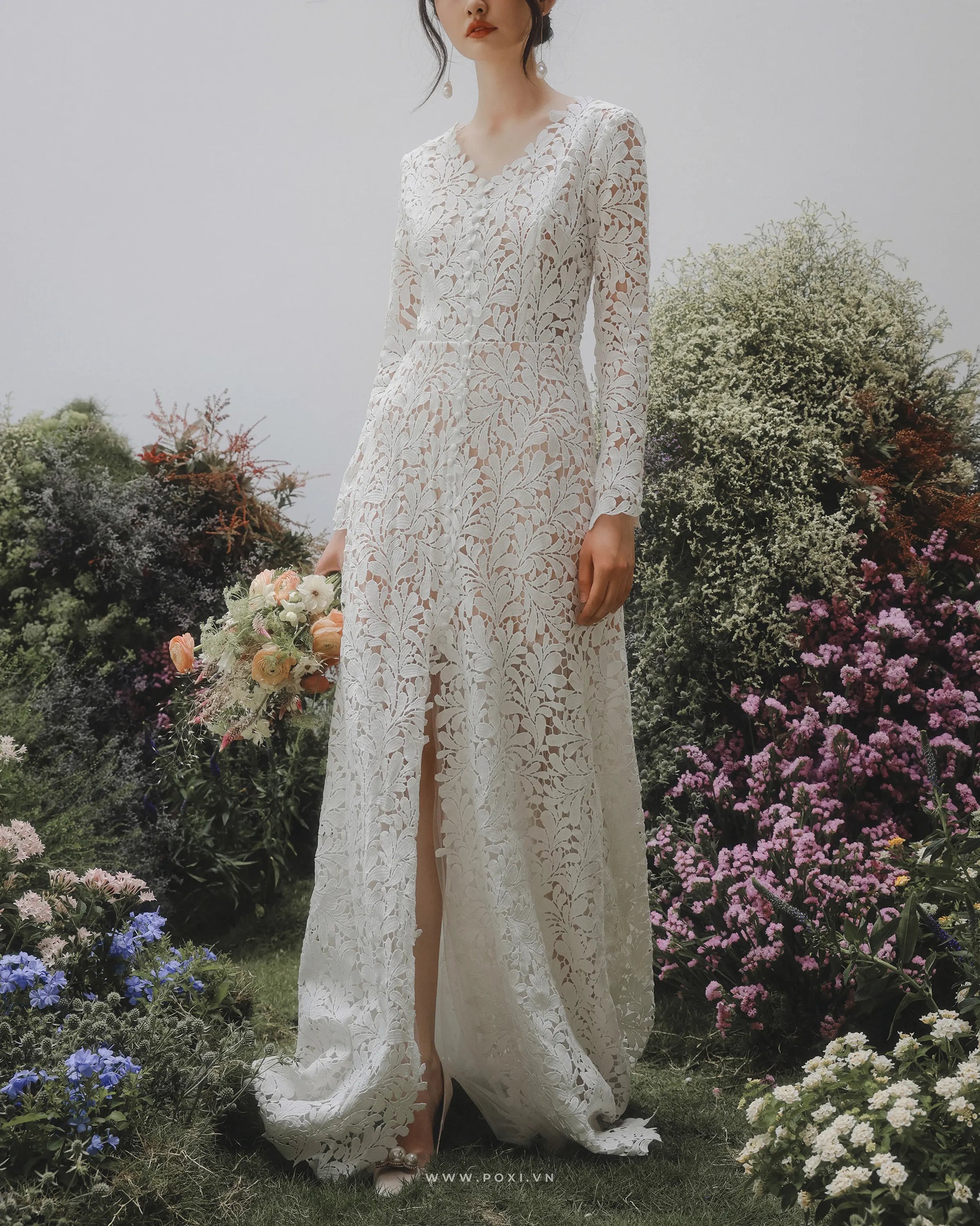 Elegant lace custom-order dress with V-neck and long sleeves - D1142 - POXI