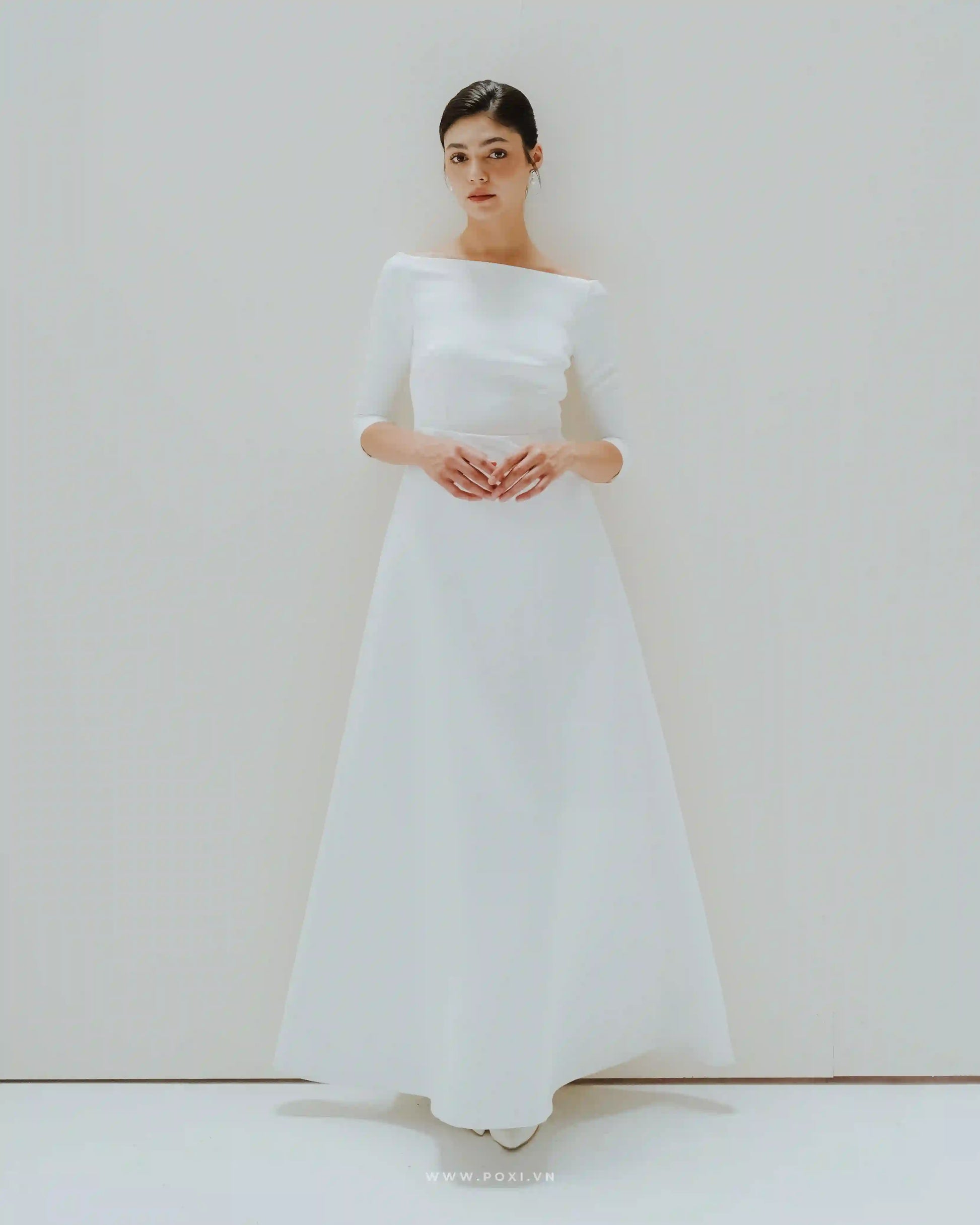 Off-the-shoulder minimalist wedding dress with three-quarter sleeves - D1590 - POXI