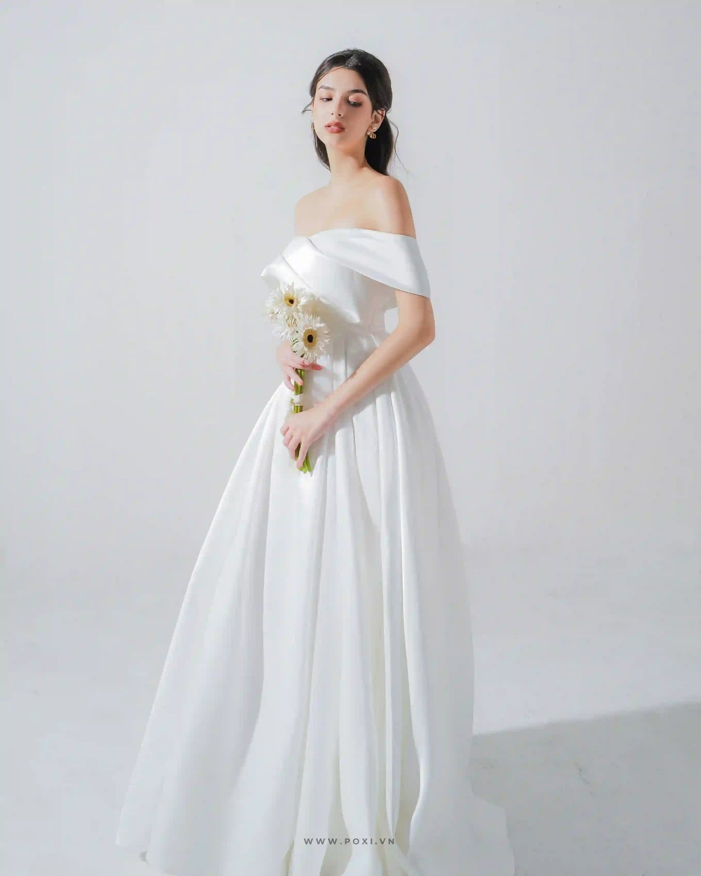 Princess off-the-shoulder wedding dress with unique pleated top detail - D1818 - POXI