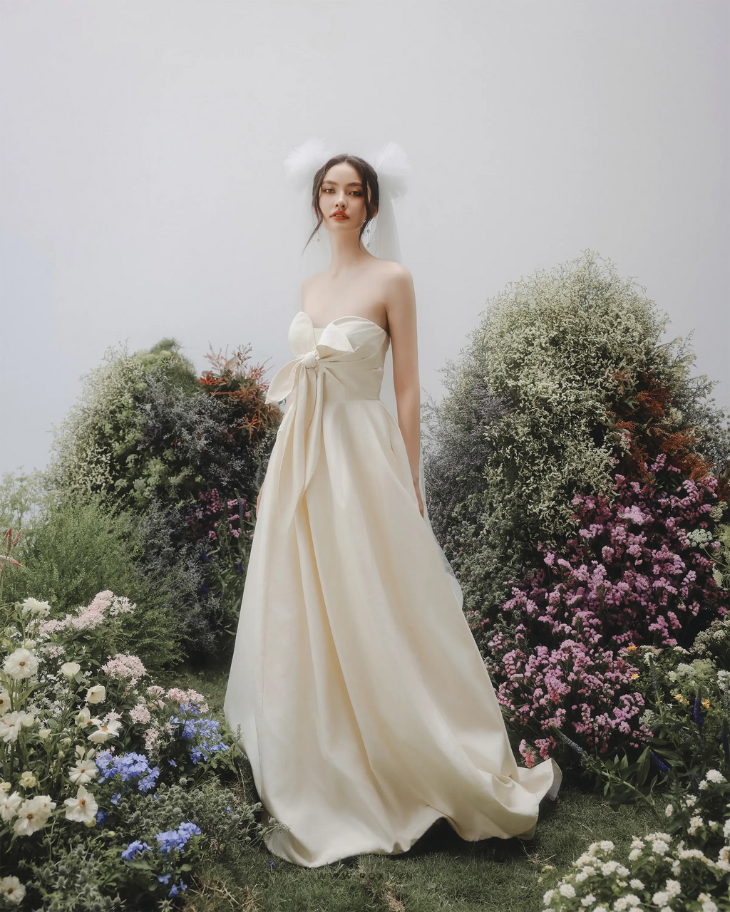 Modern Off-the-shoulder wedding dress with the impressive top bow detail - D1836 - POXI