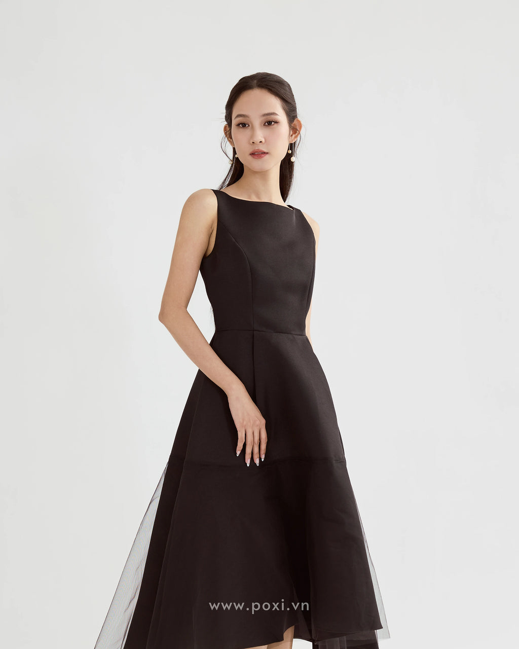 Đầm cổ thuyền không tay, váy xếp ly xòe phối lưới - D1949 Regular