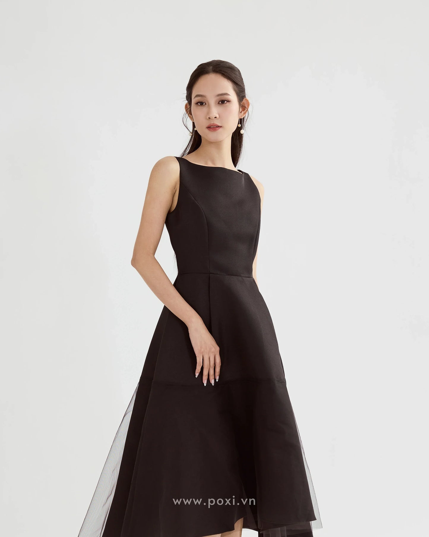 Đầm cổ thuyền không tay, váy xếp ly xòe phối lưới - D1949 Regular