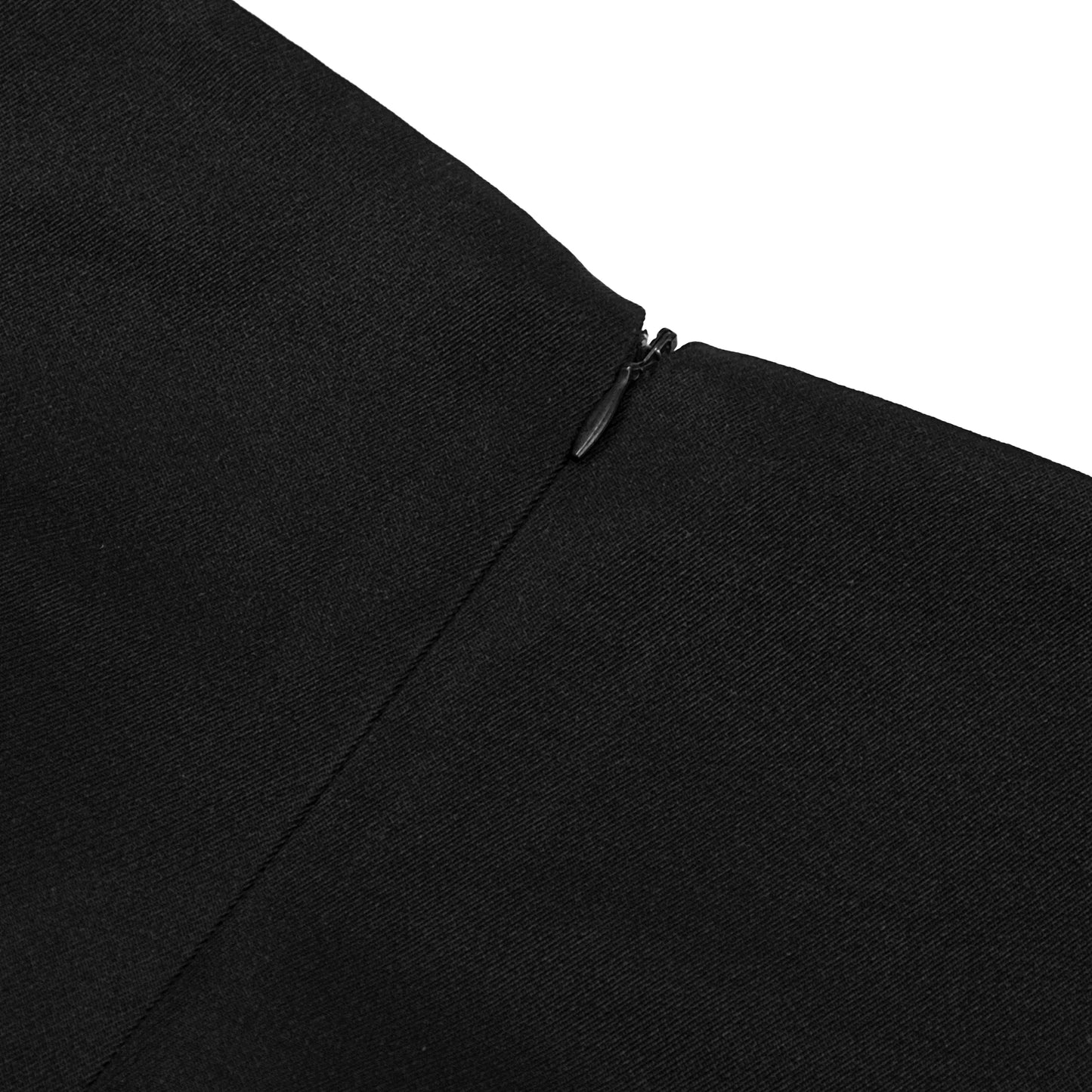 Đầm cổ thuyền không tay, váy xếp ly xòe phối lưới - D1949 Regular