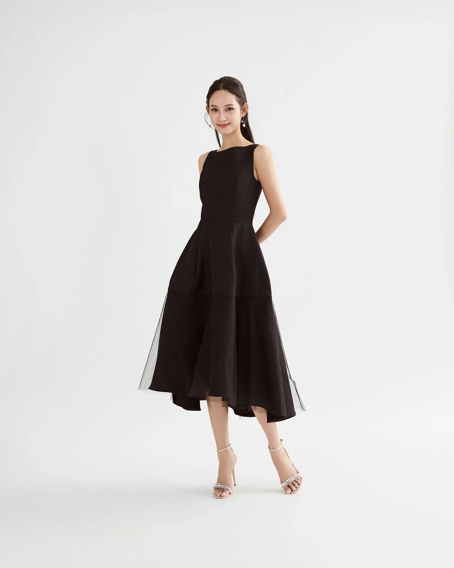 Đầm cổ thuyền không tay, váy xếp ly xòe phối lưới - D1949 Regular