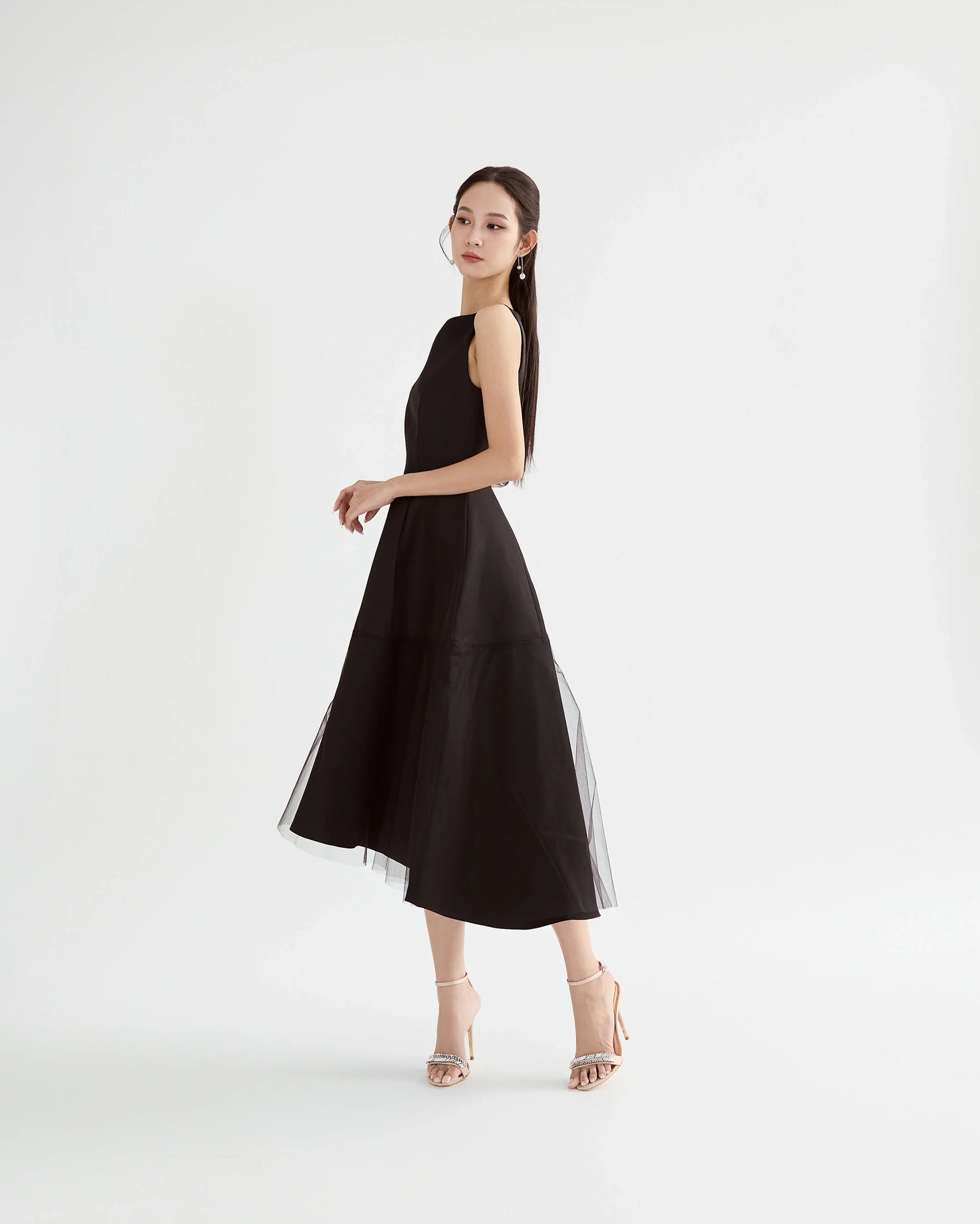 Đầm cổ thuyền không tay, váy xếp ly xòe phối lưới - D1949 Regular