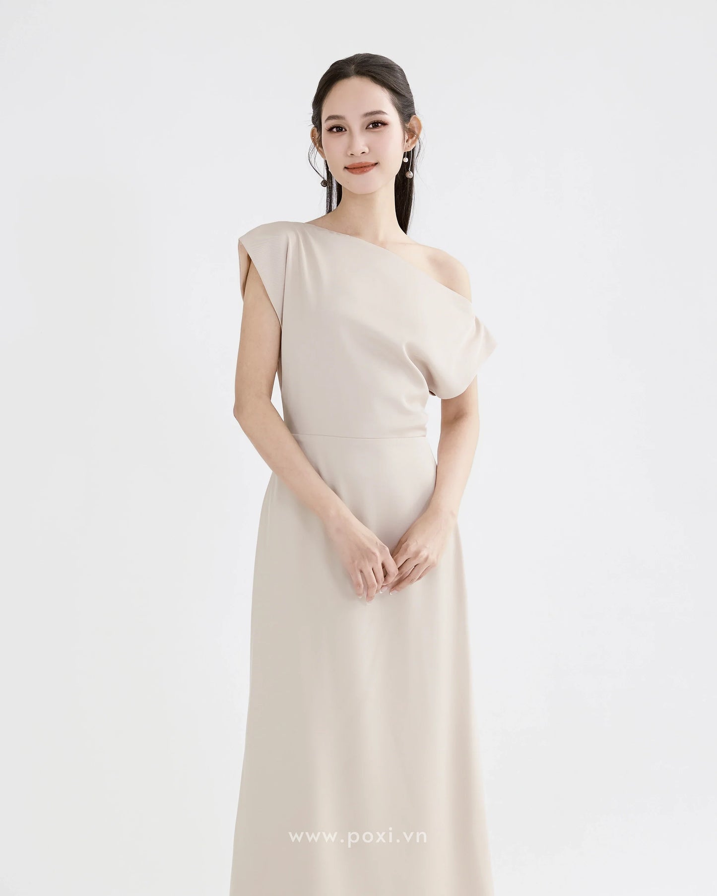 Đầm lệch vai dáng váy A line - D1953B Regular