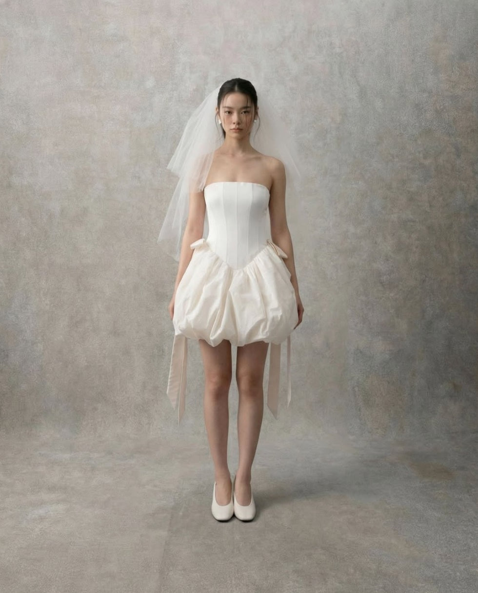 Ballon short dress with bows - D2030