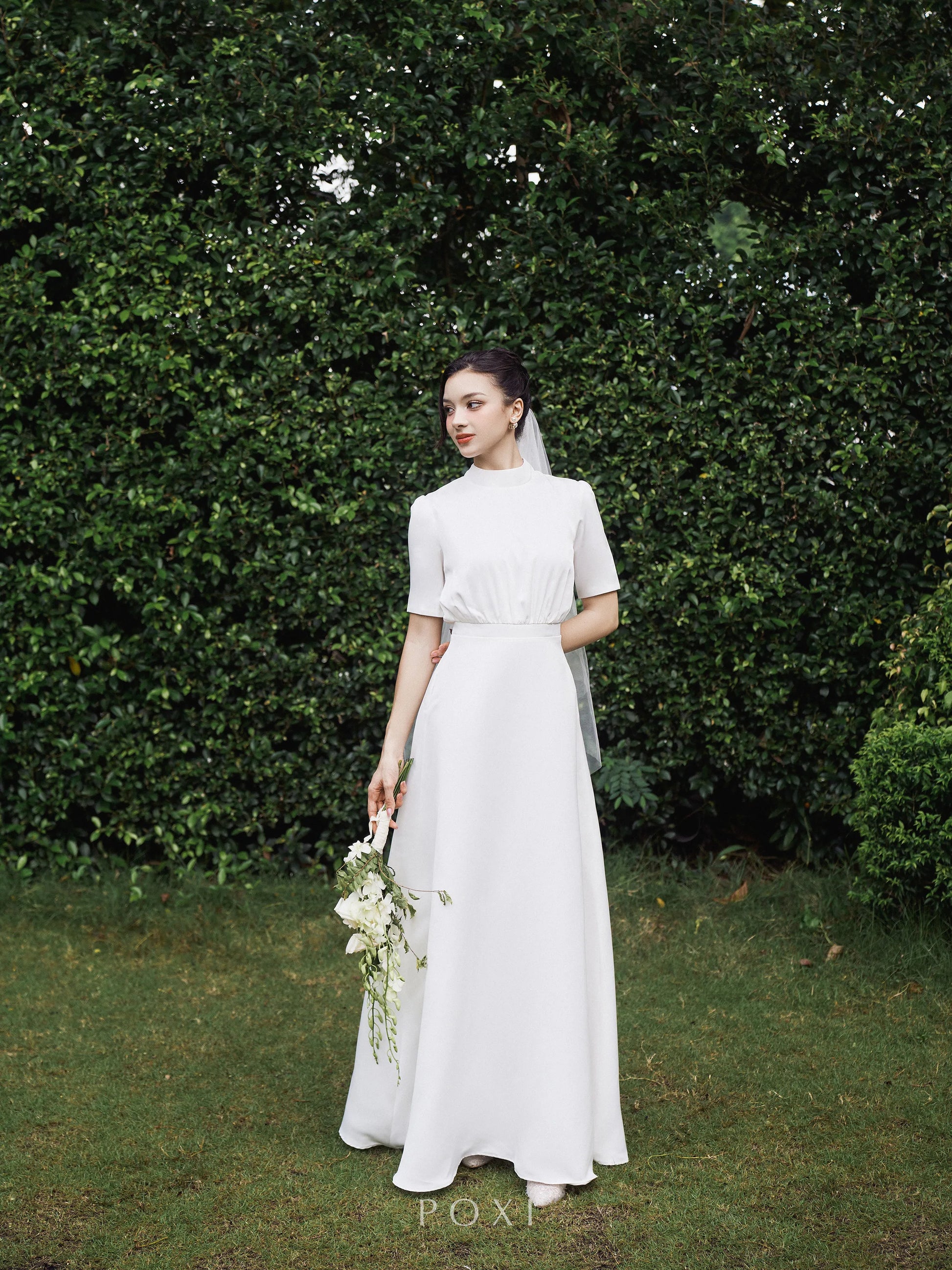 Đầm cổ tròn tay ngắn, dáng váy Aline xòe - D1637 Regular