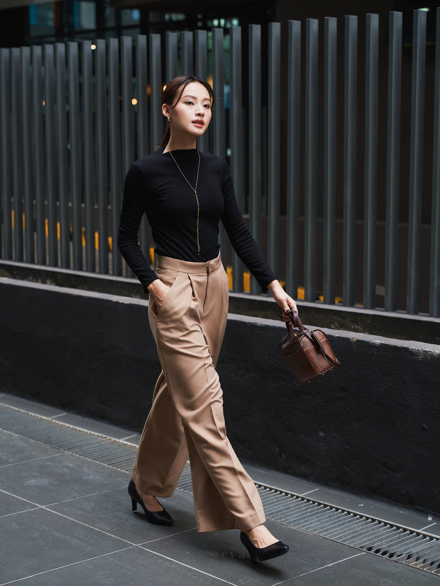 Áo thun tăm màu đen tay dài - SH9973