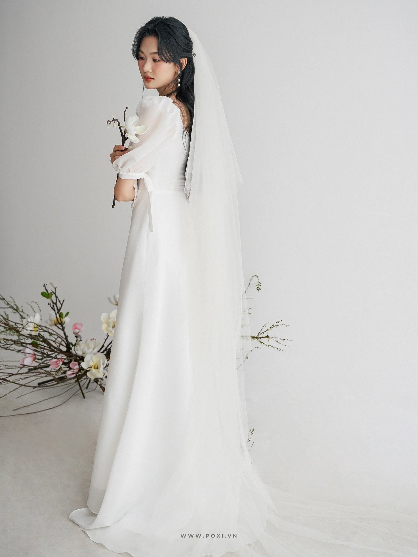 Đầm cổ vuông tay phồng, dáng váy Aline xòe nhẹ - D1920 Regular