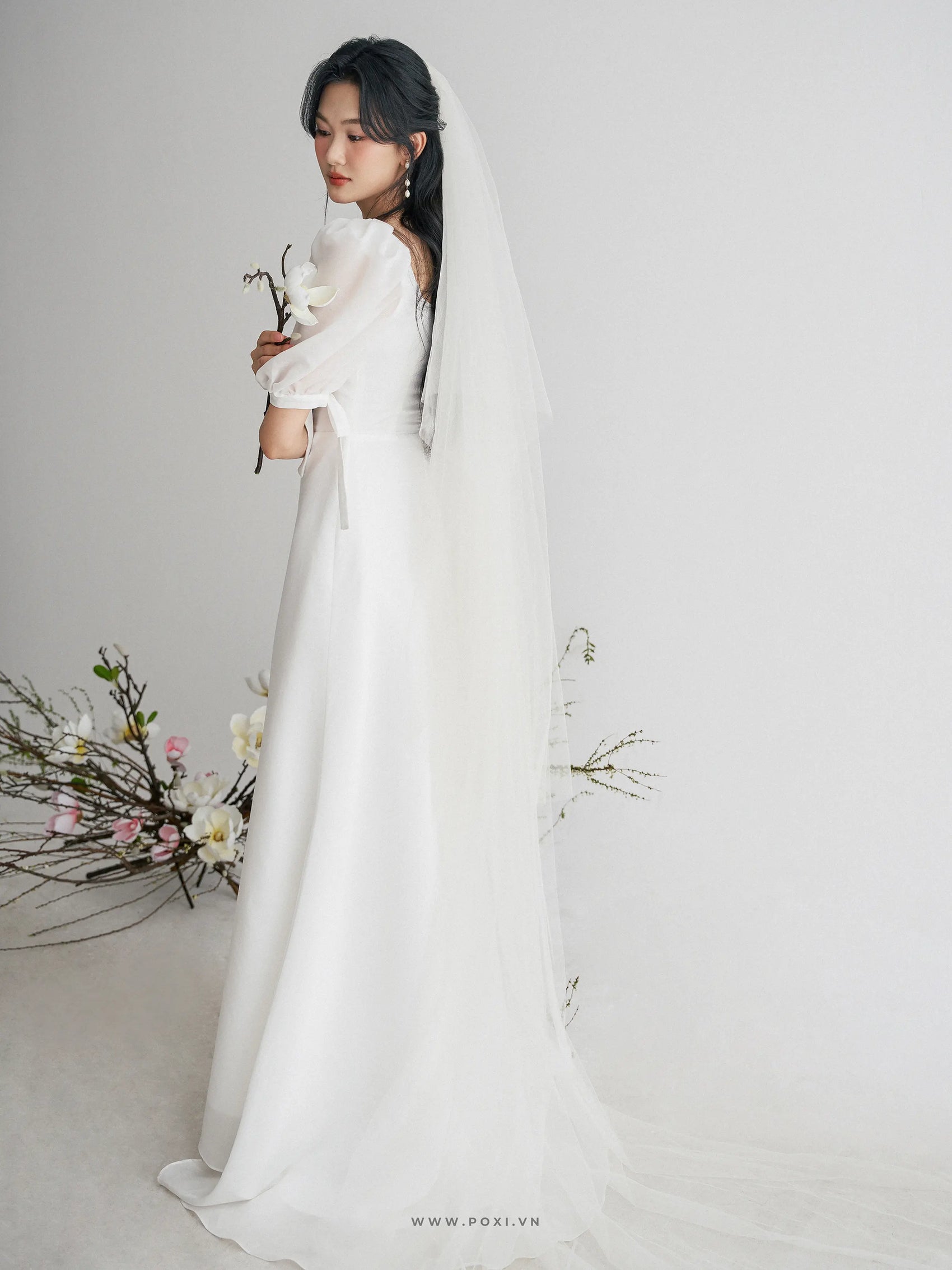 Đầm cổ vuông tay phồng, dáng váy Aline xòe nhẹ - D1920 Regular