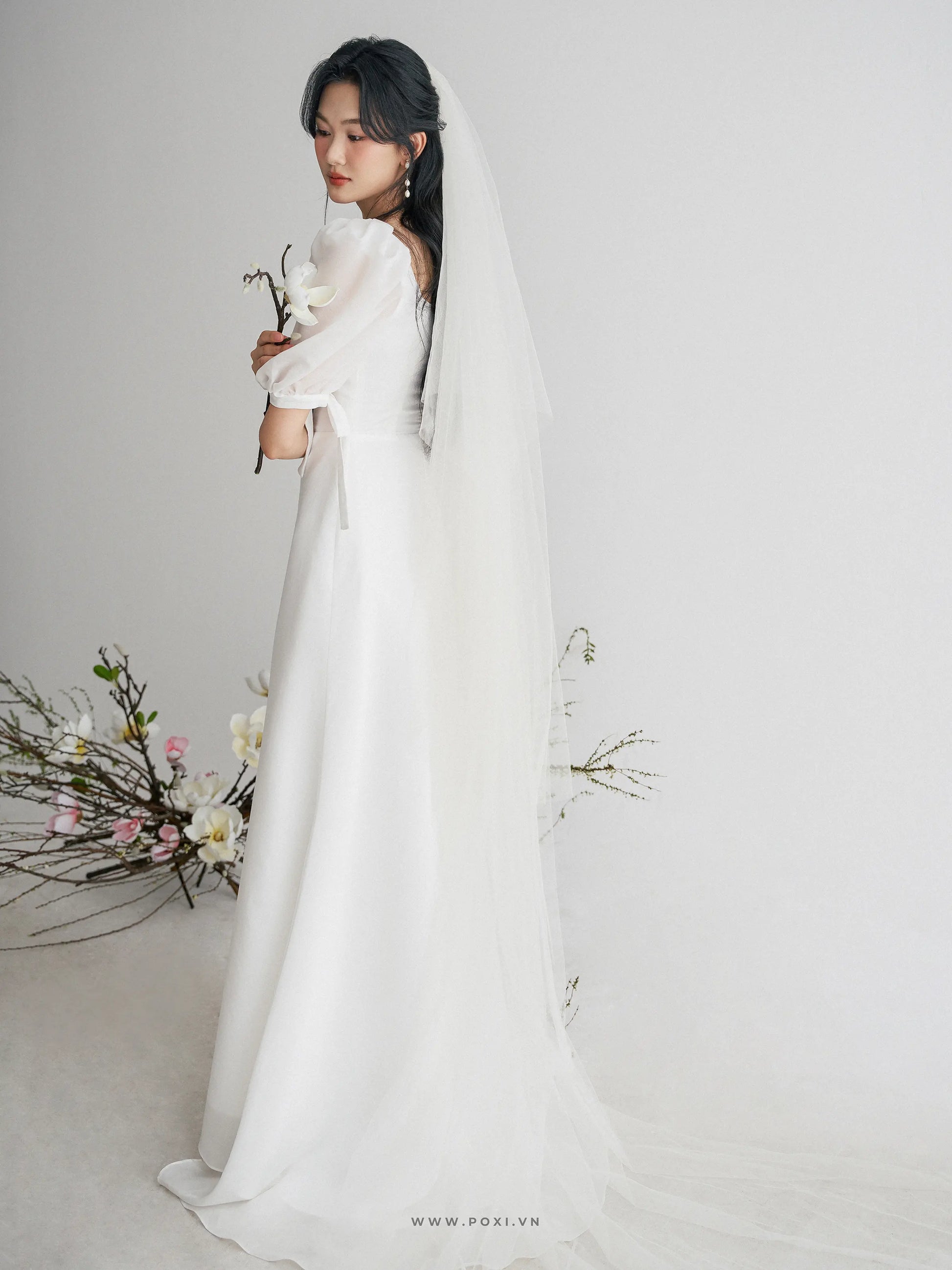 Đầm cổ vuông tay phồng, dáng váy Aline xòe nhẹ - D1920 Regular