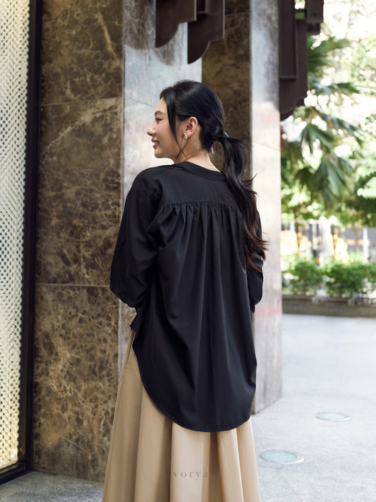 Áo kiểu nữ màu đen, cổ xẻ trước và tay dài - SH9992