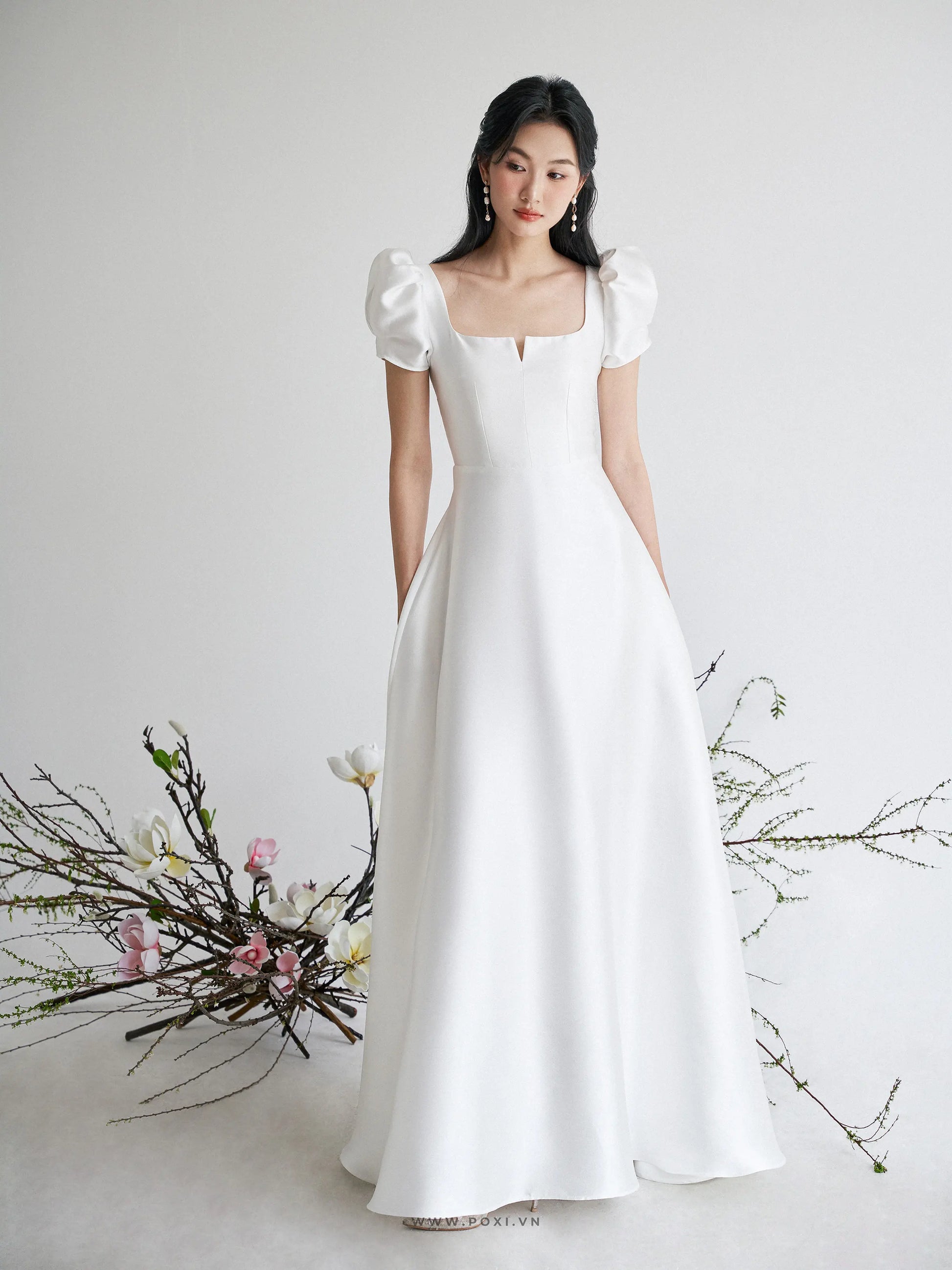 Đầm cổ vuông tay phồng, dáng váy Aline xòe nhẹ - D1920 Regular