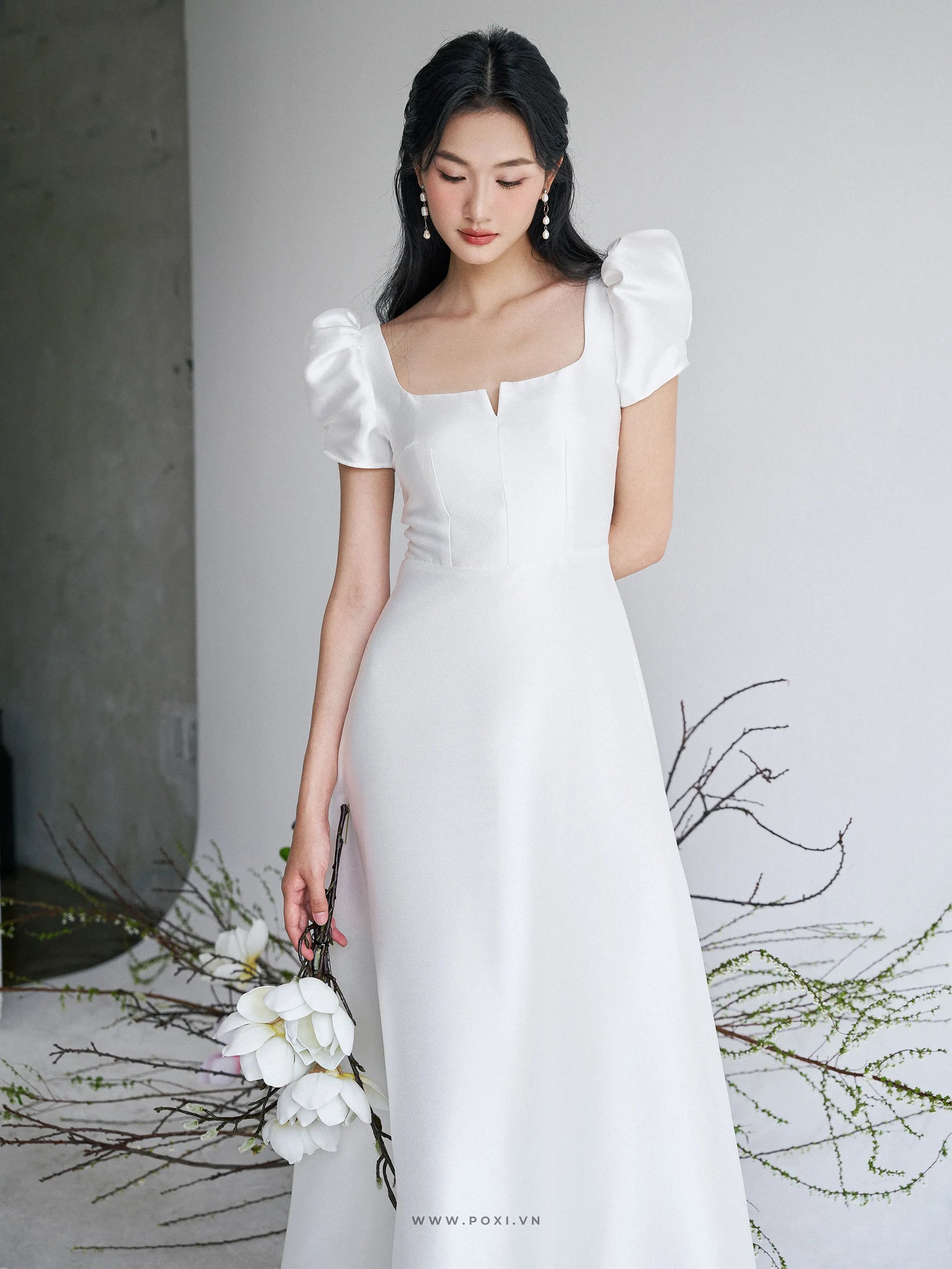 Đầm cổ vuông tay phồng, dáng váy Aline xòe nhẹ - D1920 Regular