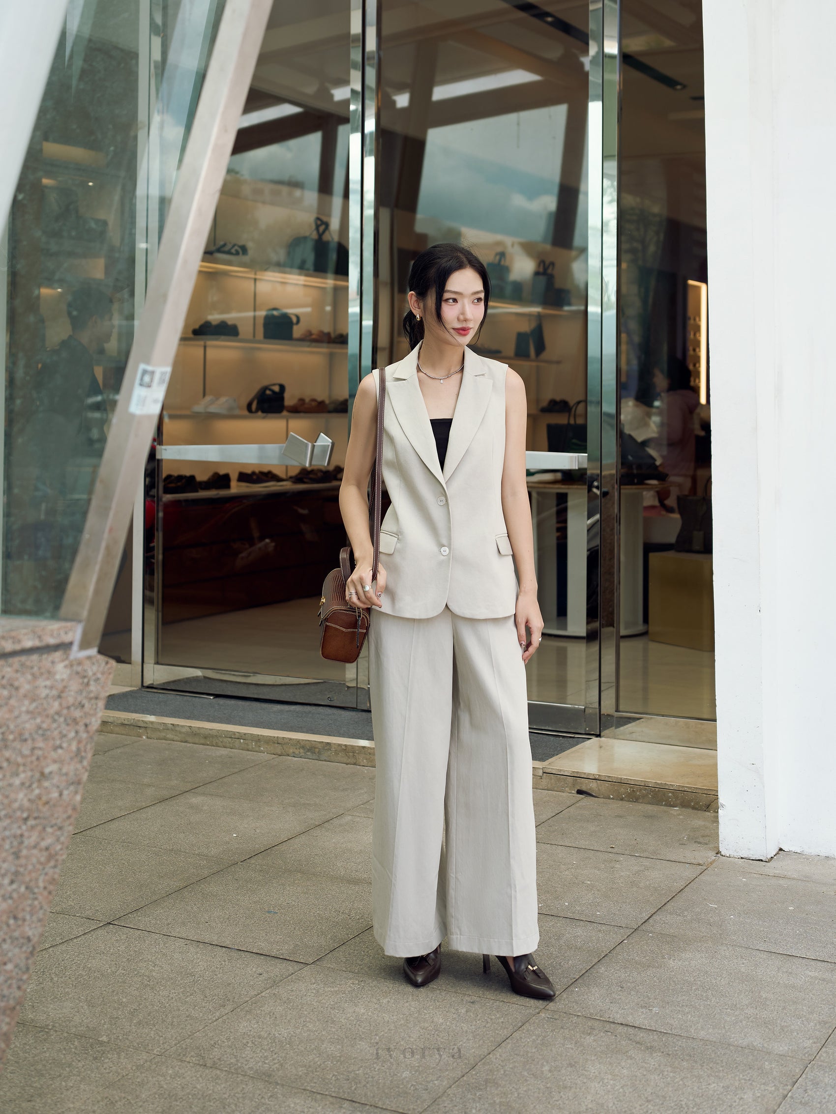 Áo blazer màu xám không tay - YB9847