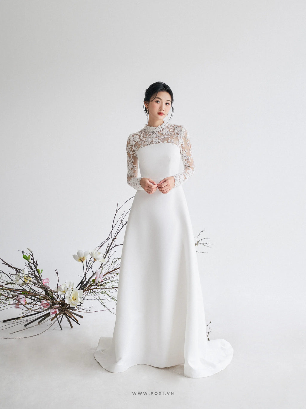 Đầm cổ cao form cúp ngực phối lưới ren thân trên và tay dài - D1871