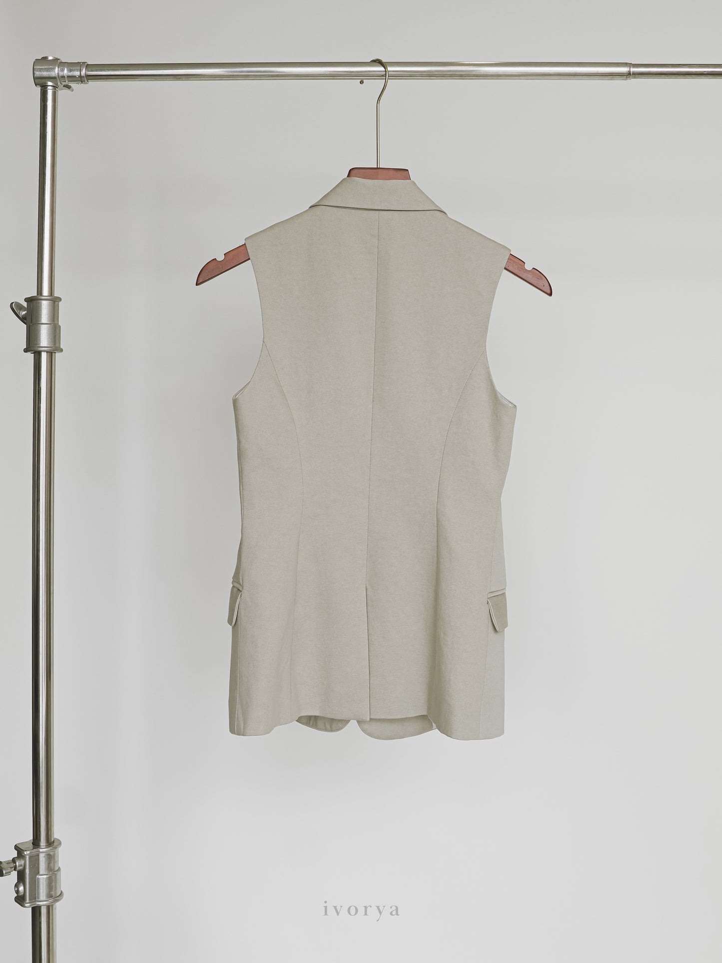 Áo blazer màu xám không tay - YB9847