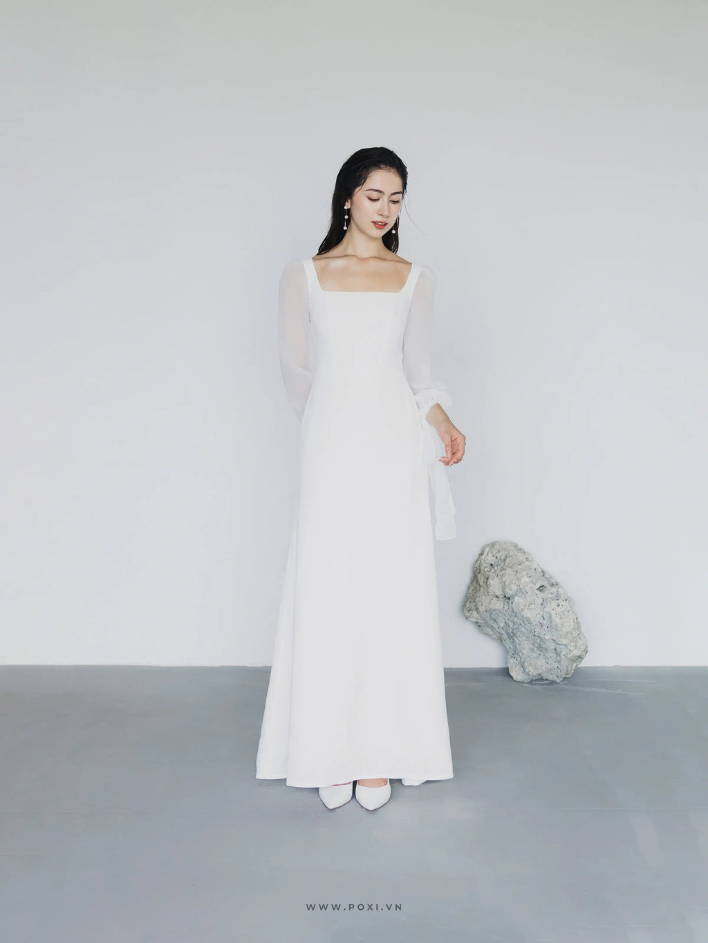 Đầm cổ vuông tay dài thắt nơ, dáng váy Aline xòe nhẹ - D1576 Regular