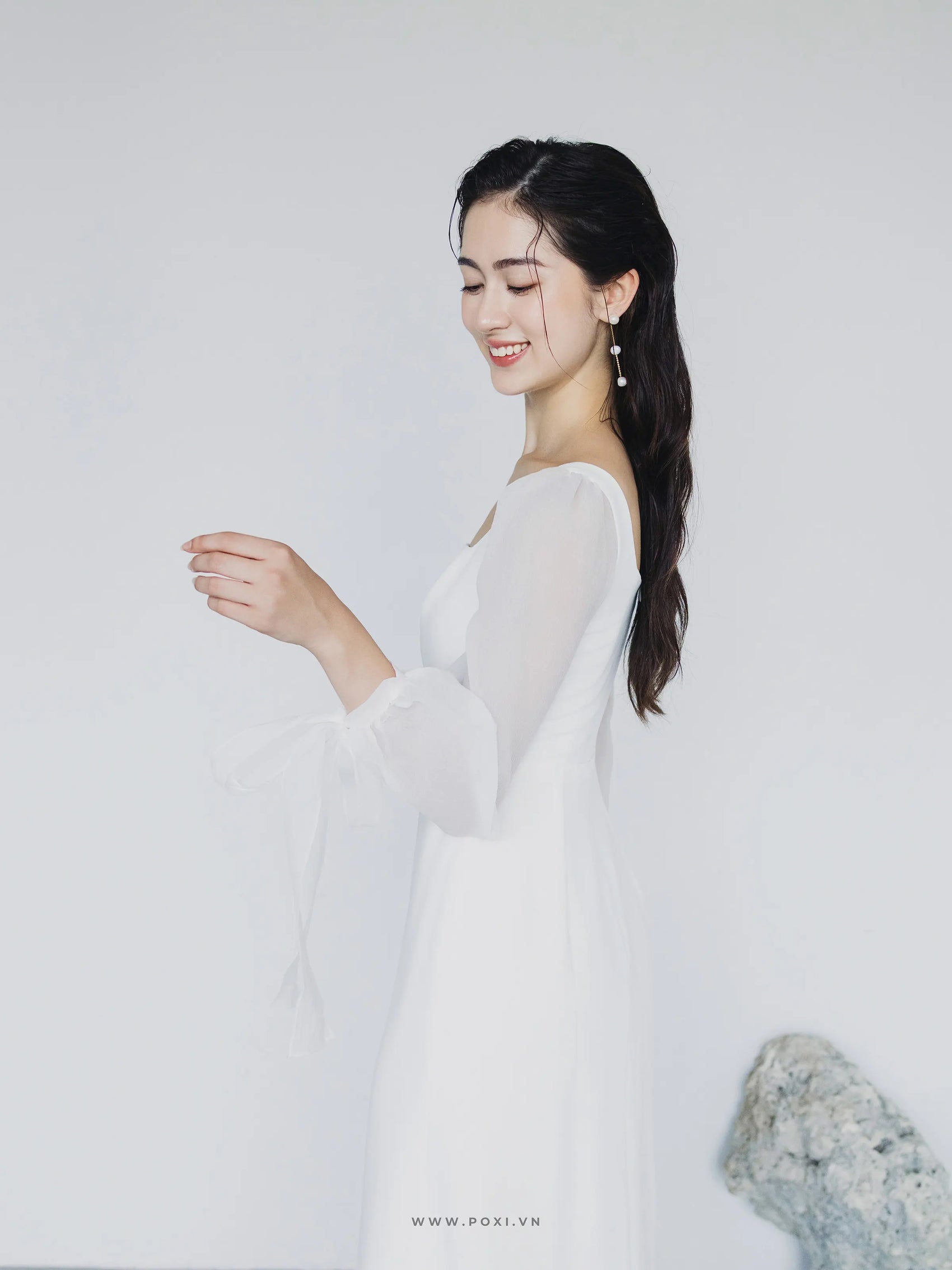 Đầm cổ vuông tay dài thắt nơ, dáng váy Aline xòe nhẹ - D1576 Regular