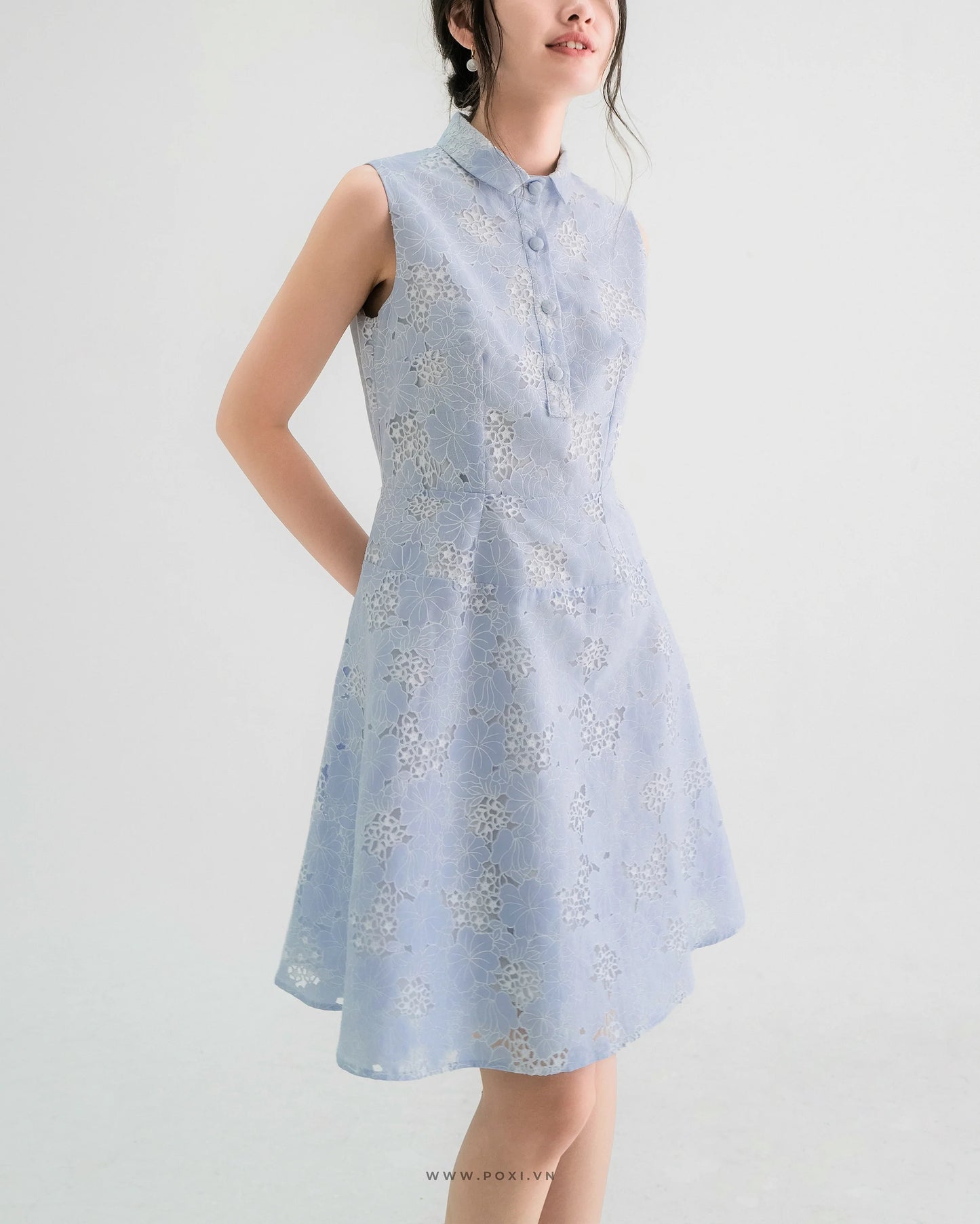 Youthful mini blue dress with collard neck and sleeveless - D1860B - POXI