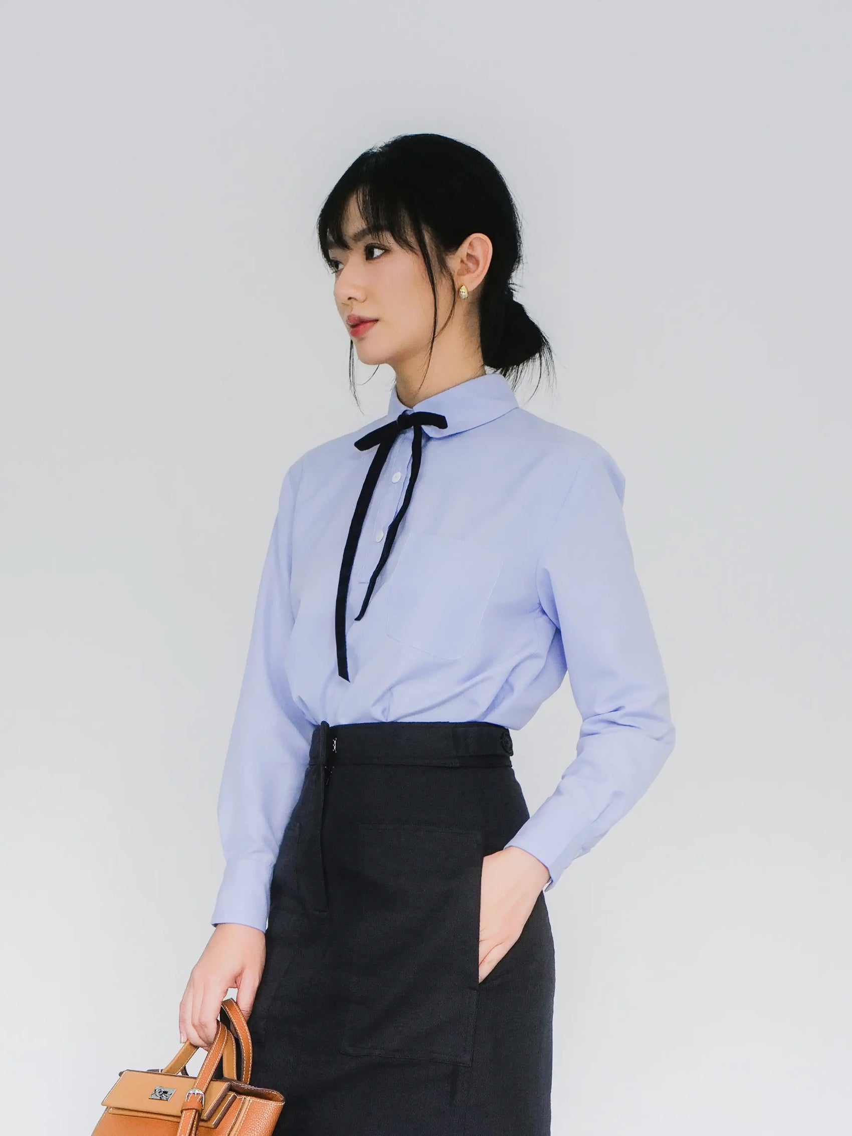 Áo sơ mi xanh pastel cổ xẻ trụ tay dài - SH9981