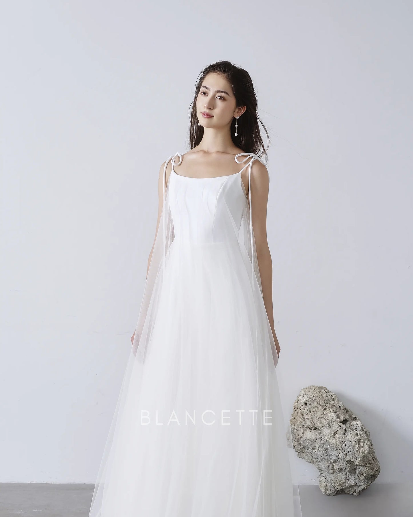 Đầm xòe phối lưới dây vai dài thắt nơ - D1966