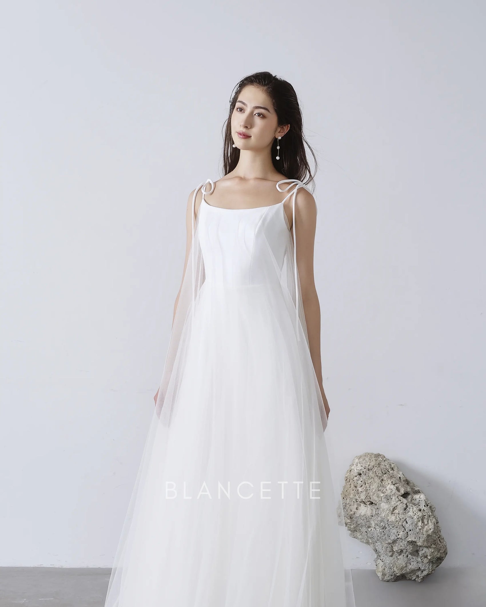 Đầm xòe phối lưới dây vai dài thắt nơ - D1966