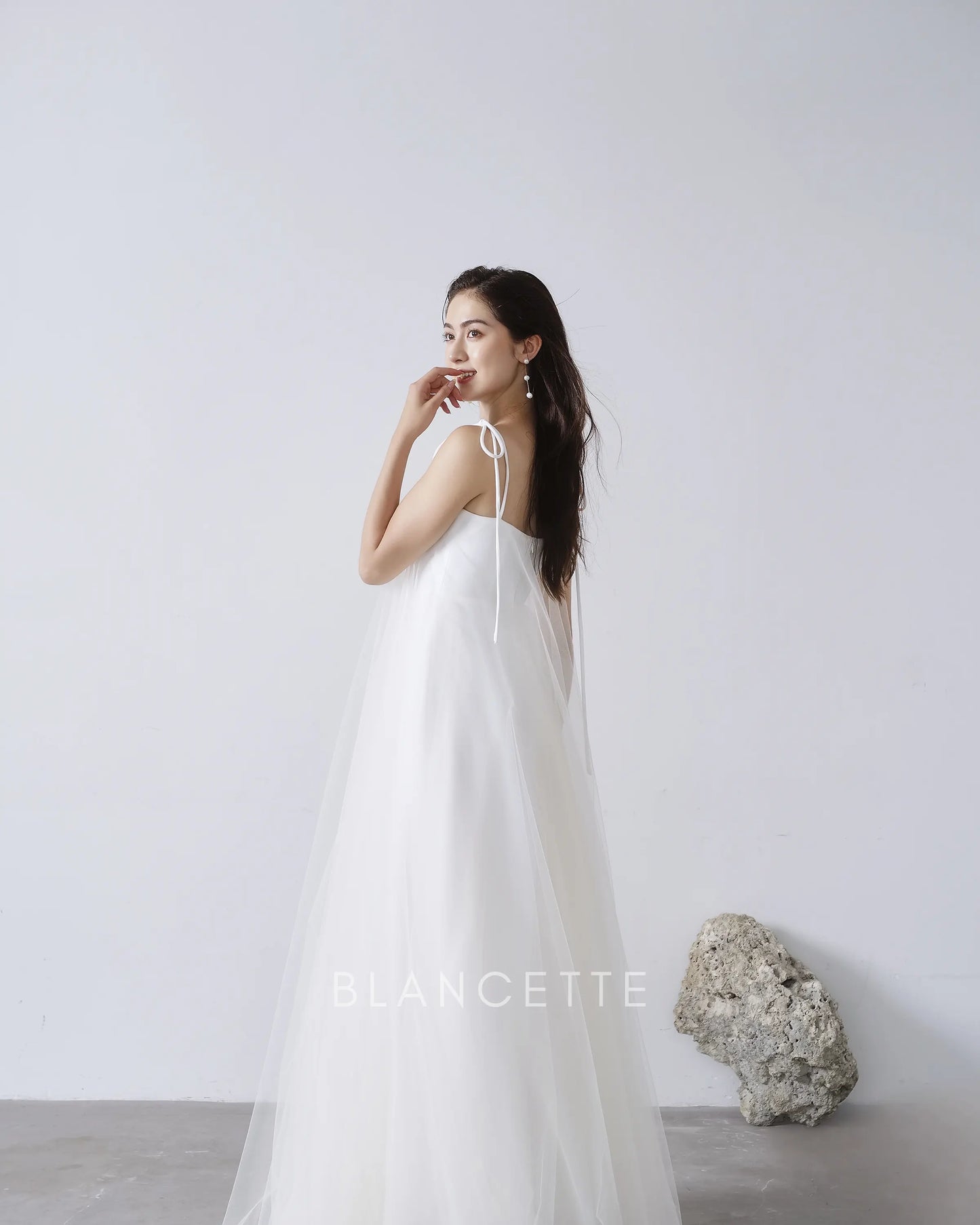 Đầm xòe phối lưới dây vai dài thắt nơ - D1966