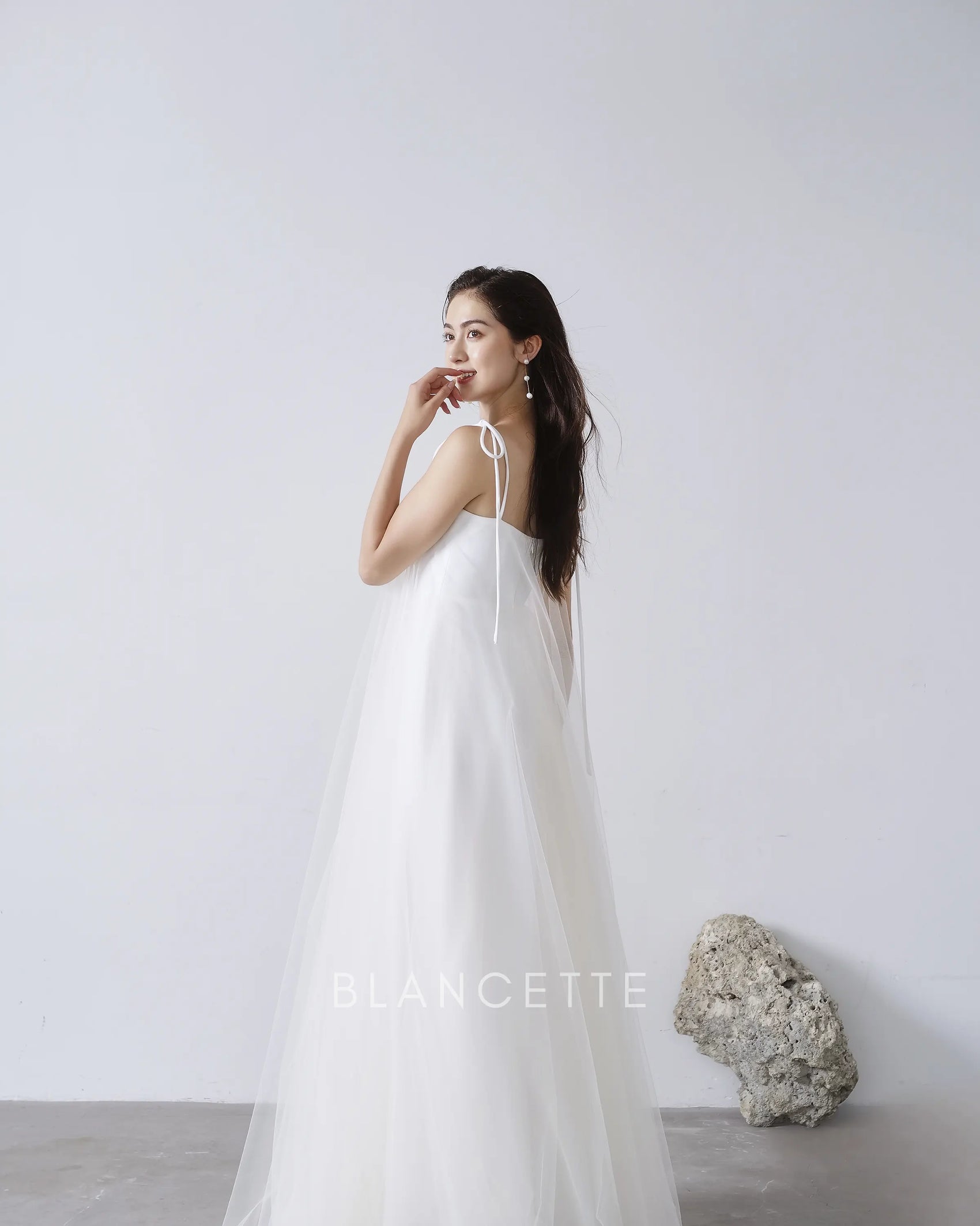 Đầm xòe phối lưới dây vai dài thắt nơ - D1966