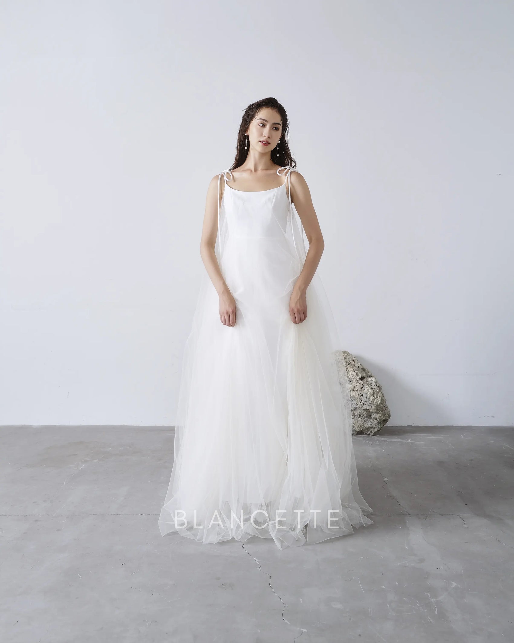 Đầm xòe phối lưới dây vai dài thắt nơ - D1966