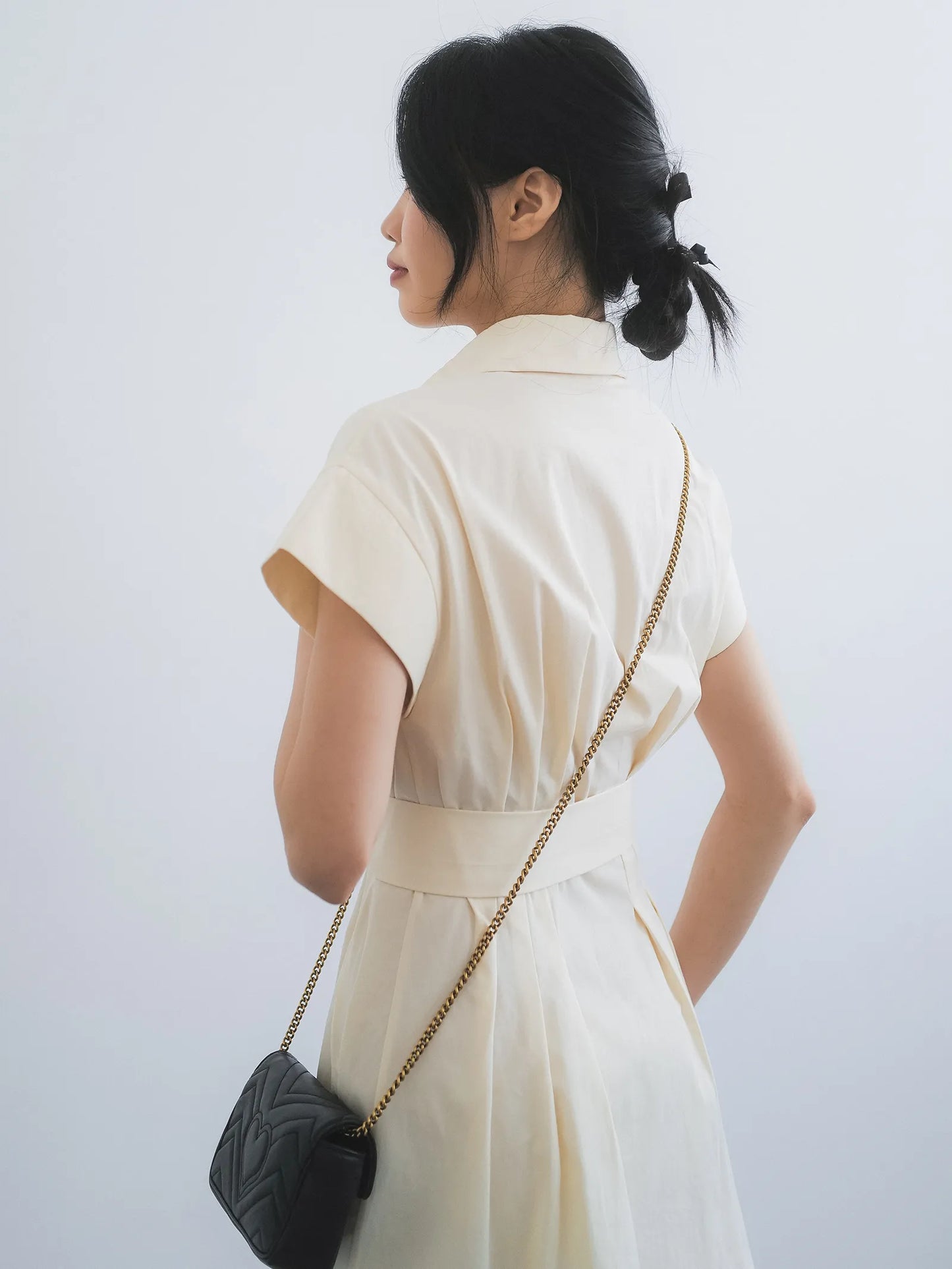 Đầm sơ mi kem form rộng tay ngắn thanh lịch - YD9764B