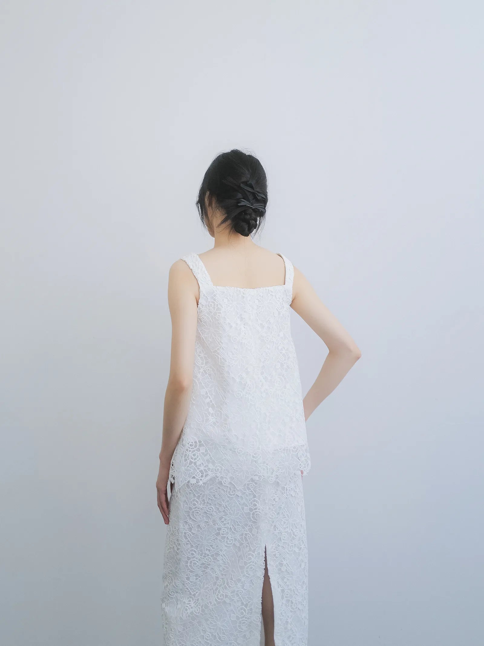 Set áo hai dây và chân váy midi - S2058