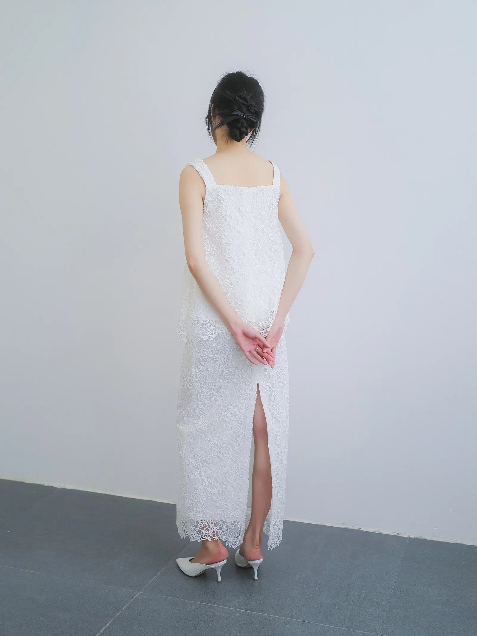Set áo hai dây và chân váy midi - S2058
